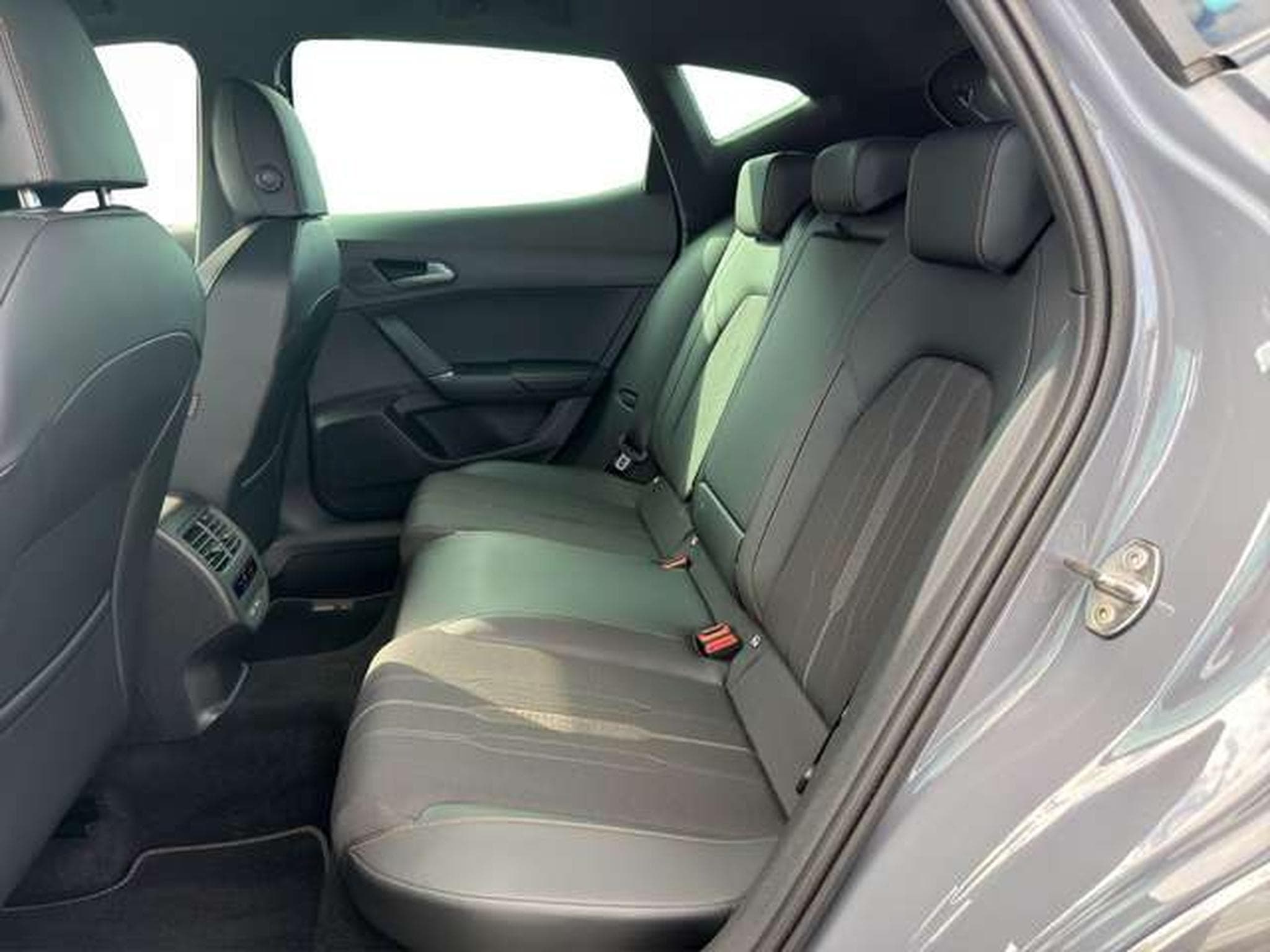 CUPRA Formentor 2.0 TSI 4Drive/Navi/SHZ/19 Zoll/ACC (2022) - Photo 11