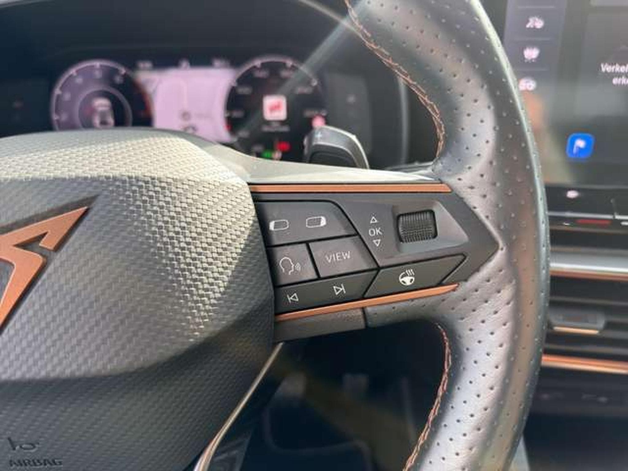 CUPRA Formentor 2.0 TSI 4Drive/Navi/SHZ/19 Zoll/ACC (2022) - Photo 25
