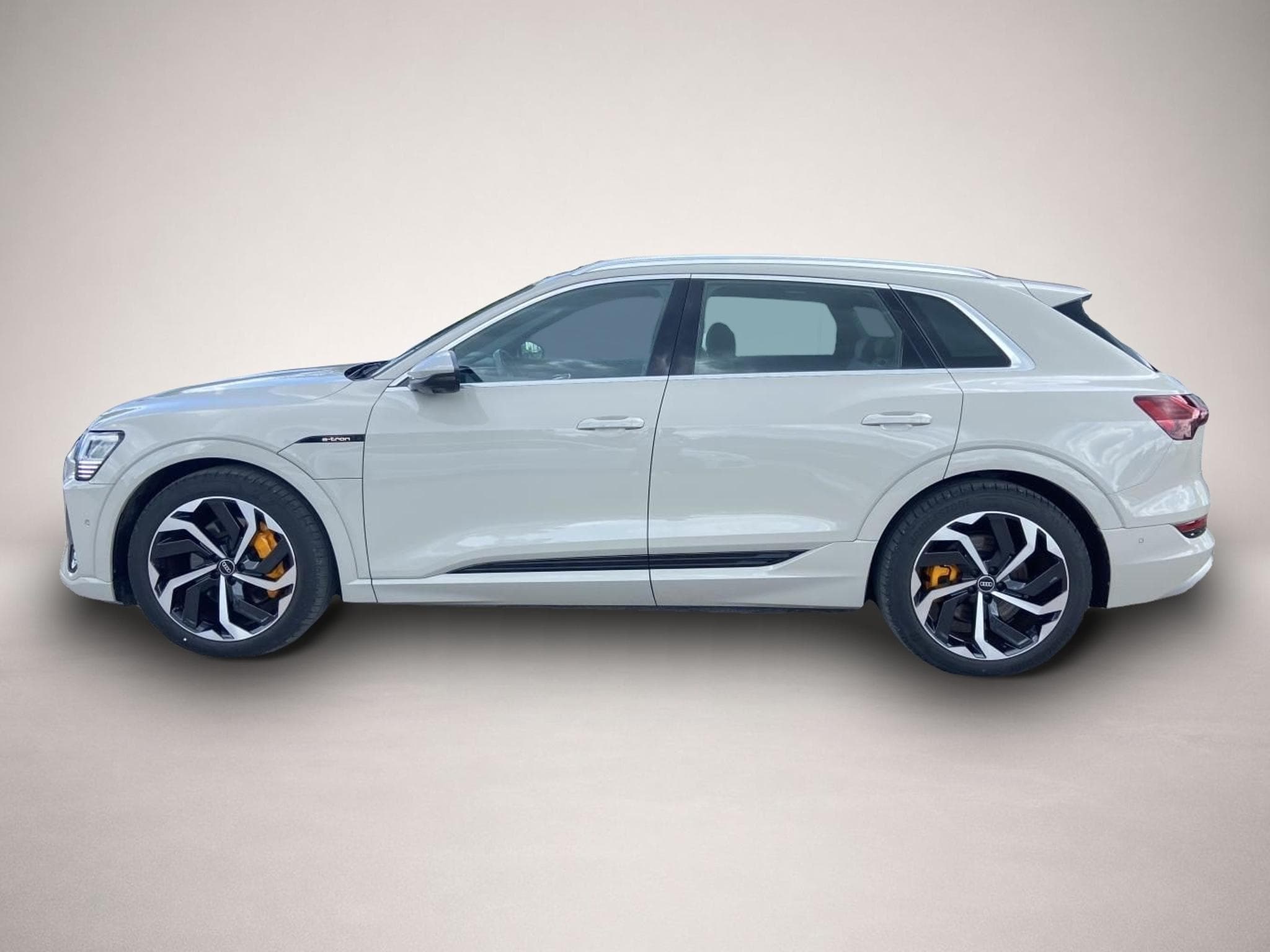 Audi e-tron (2022) - Photo 2