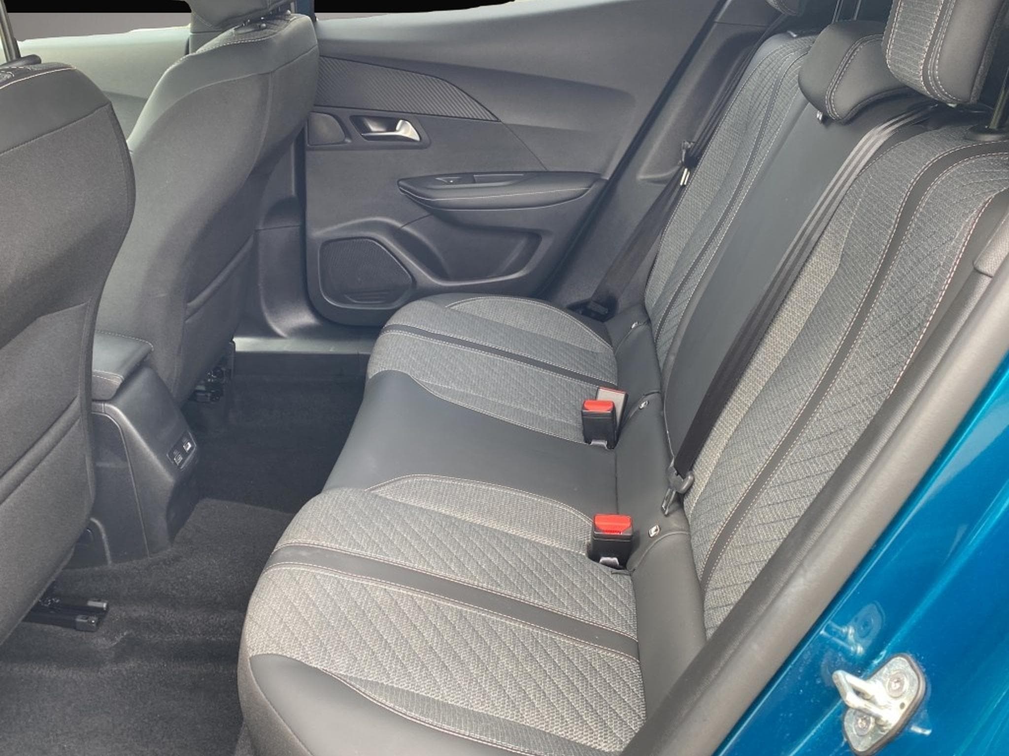 Peugeot 2008 (2025) - Foto 6