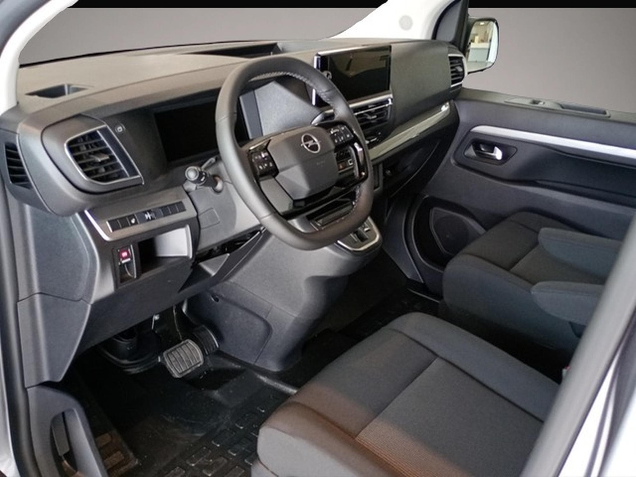 Opel Monterey (2026) - Photo 7