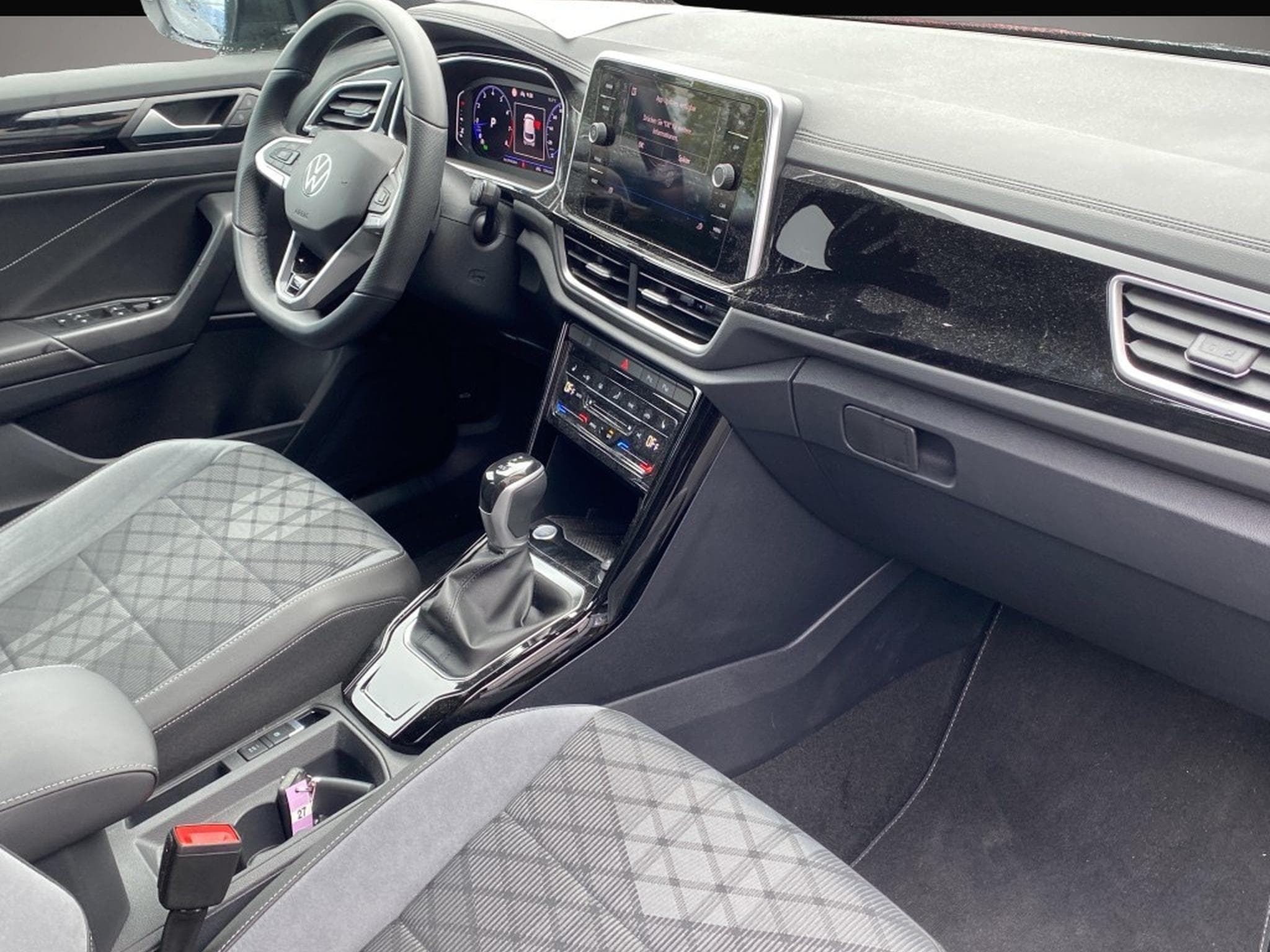 VW T-Roc (2025) - Photo 6