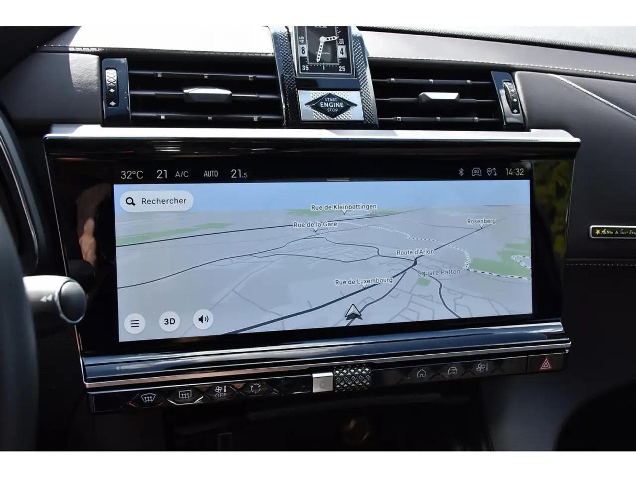 DS Automobiles DS7 (2024) - Photo 10