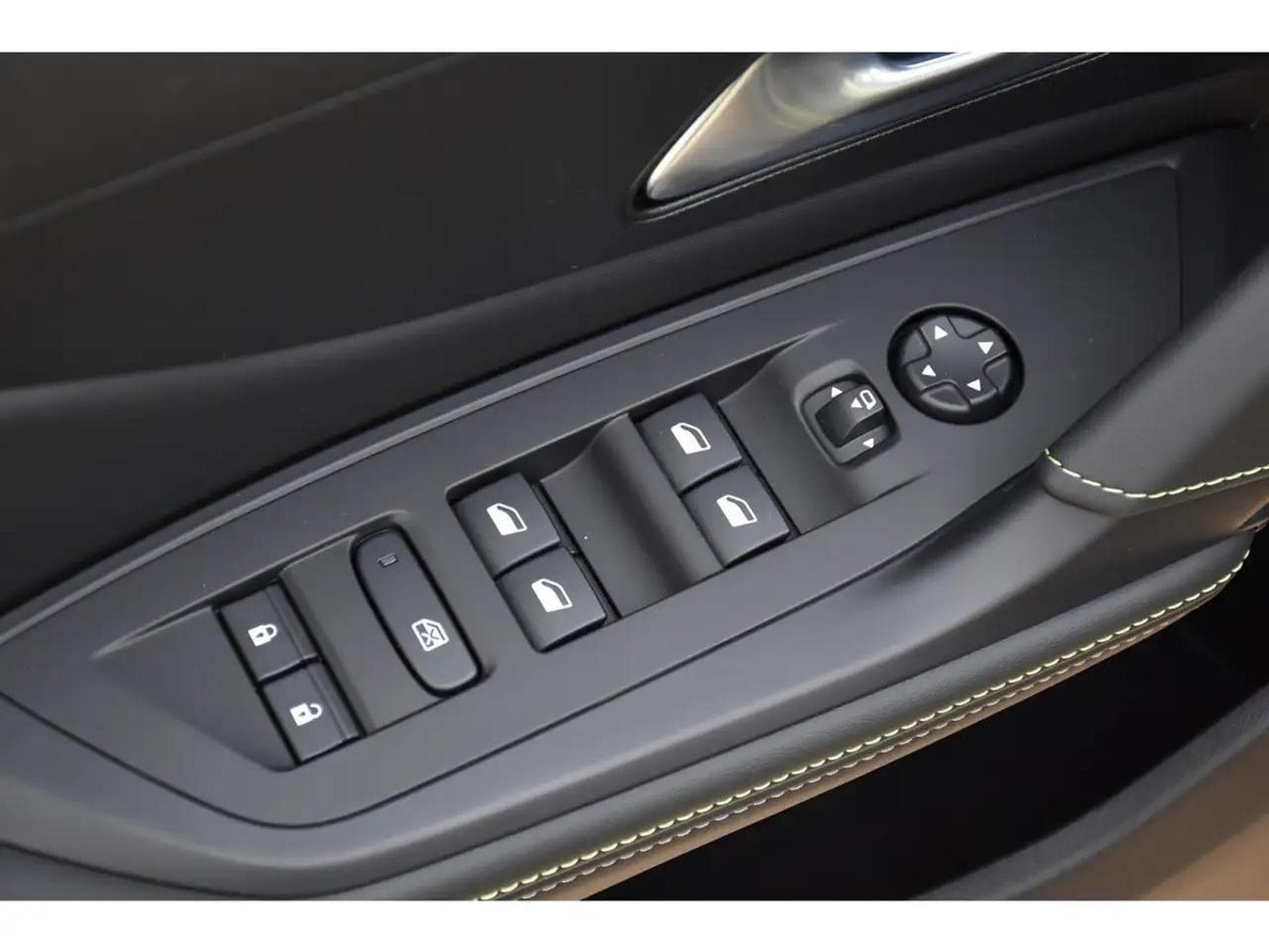 Peugeot 308 (2025) - Photo 19