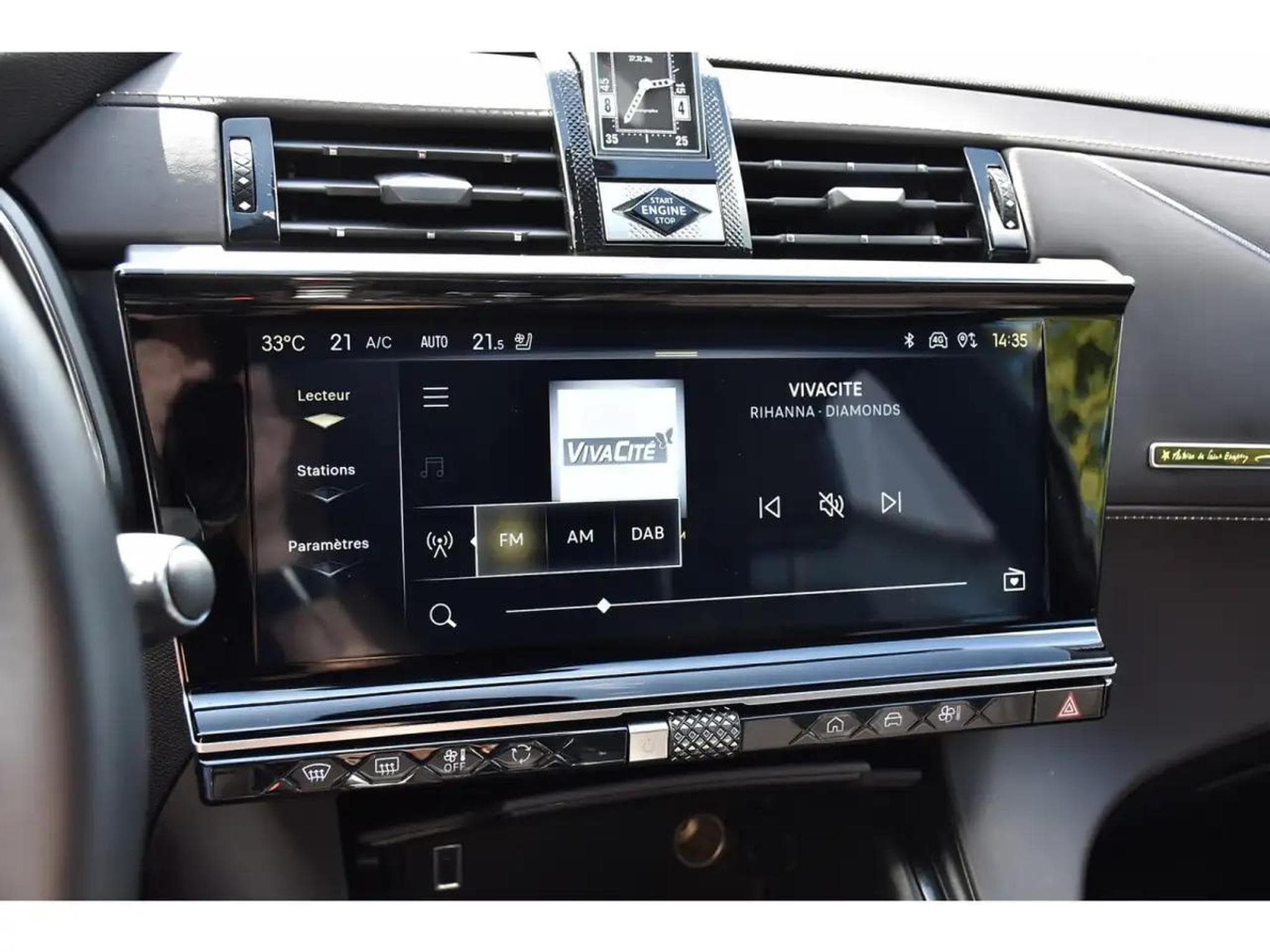 DS Automobiles DS7 (2024) - Photo 11
