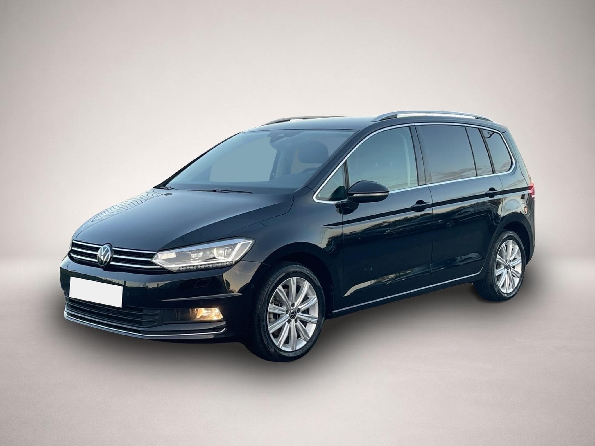 VW Touran (2025) - Photo 1
