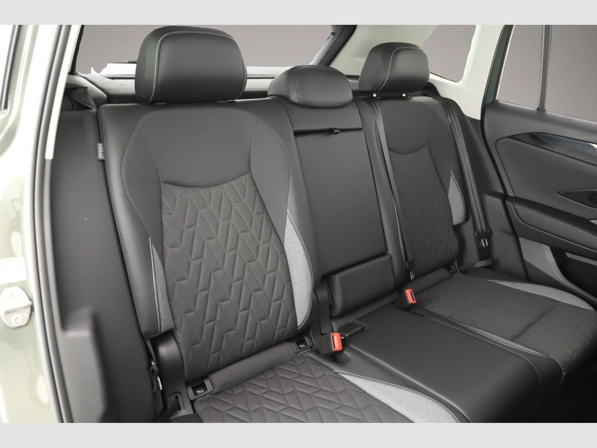 VW Passat (2026) - Photo 5