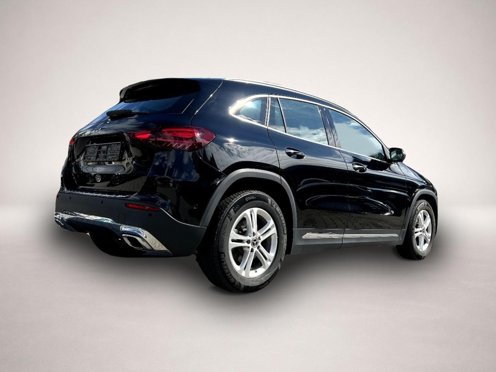 Mercedes GLA 200 (2025) - Photo 4