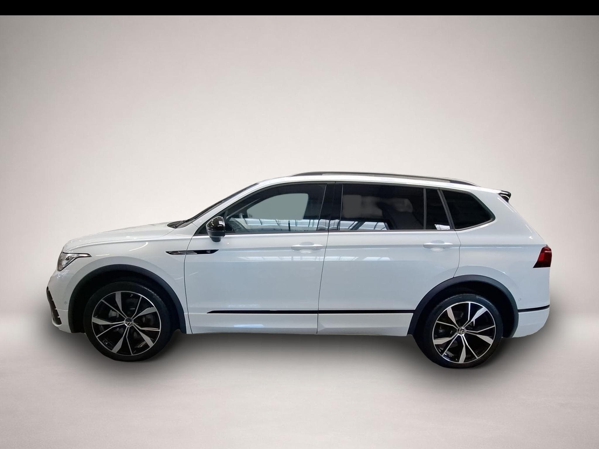 VW Tiguan (2025) - Photo 2