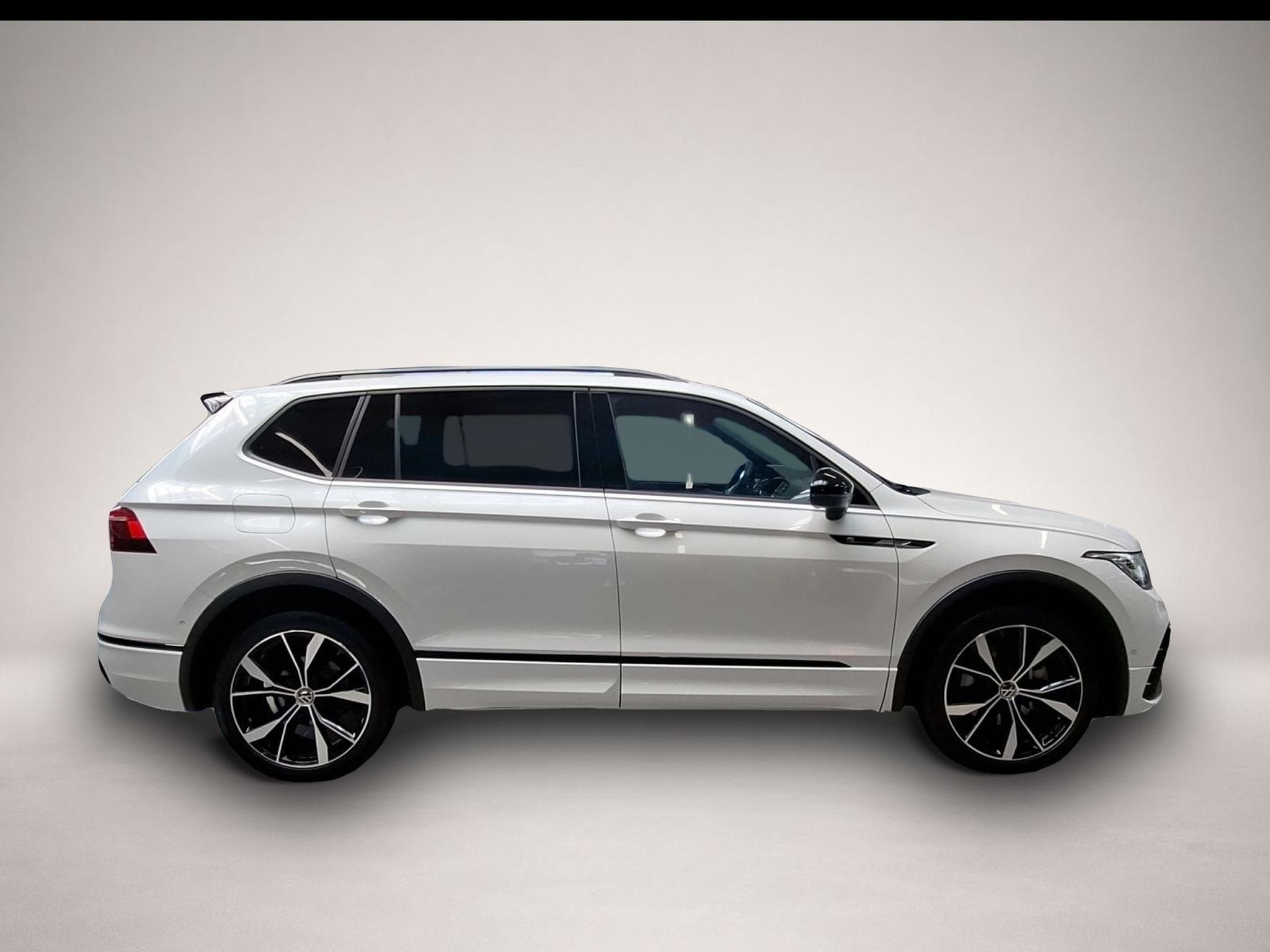 VW Tiguan (2025) - Photo 6