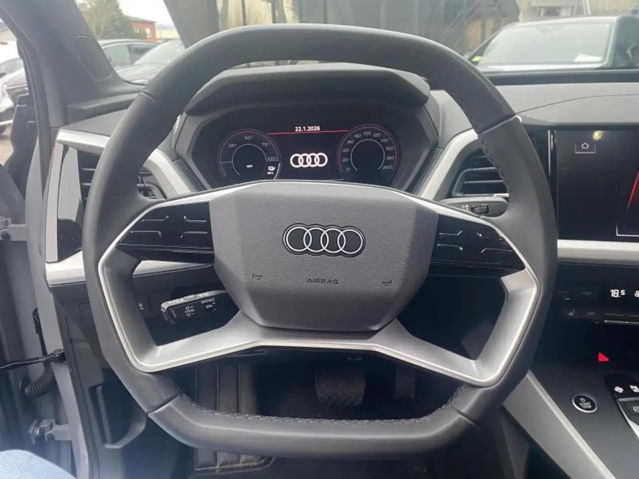 Audi e-tron (2024) - Photo 11