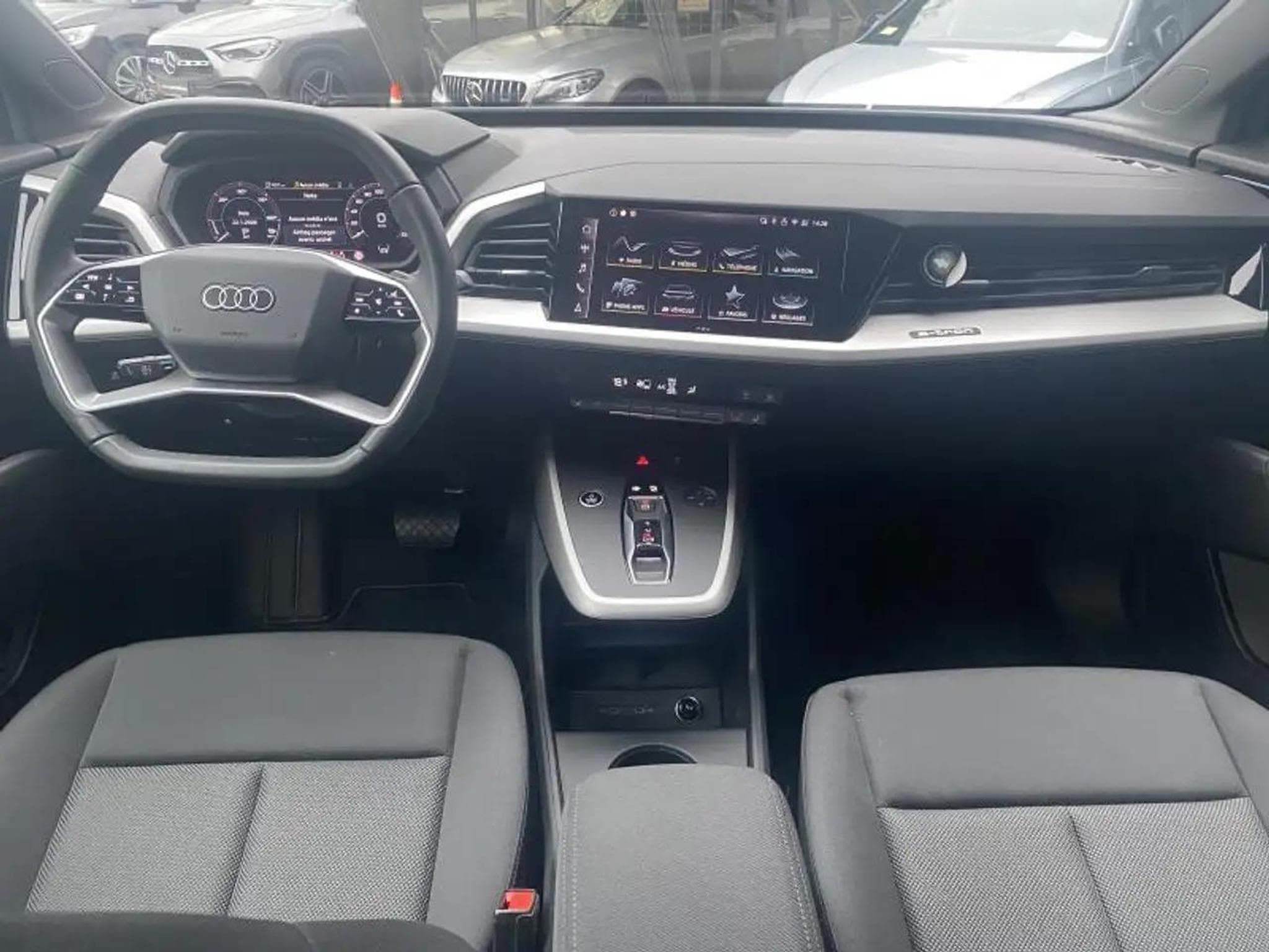 Audi e-tron (2024) - Photo 16