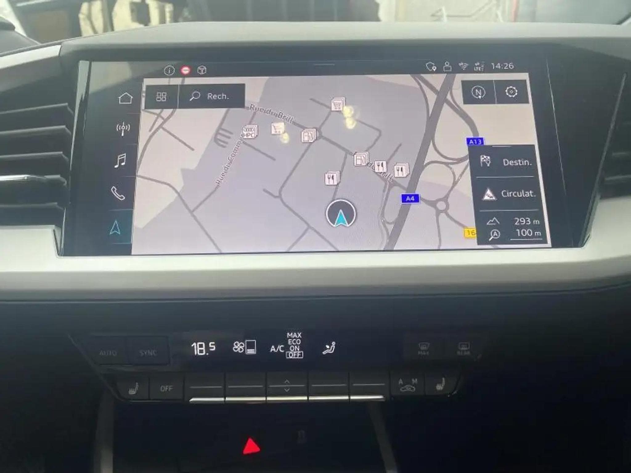 Audi e-tron (2024) - Photo 12