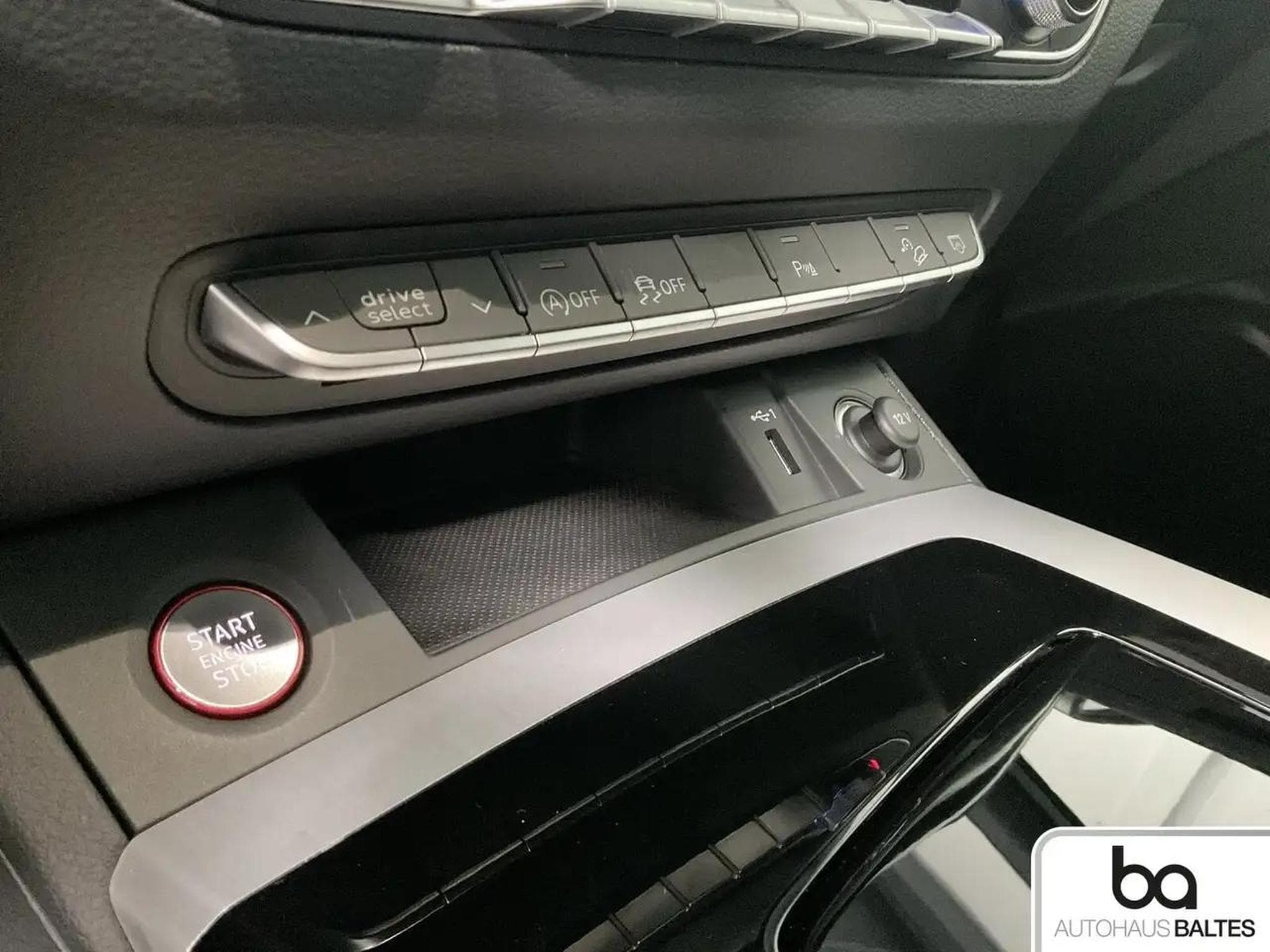 Audi SQ5 (2023) - Foto 12