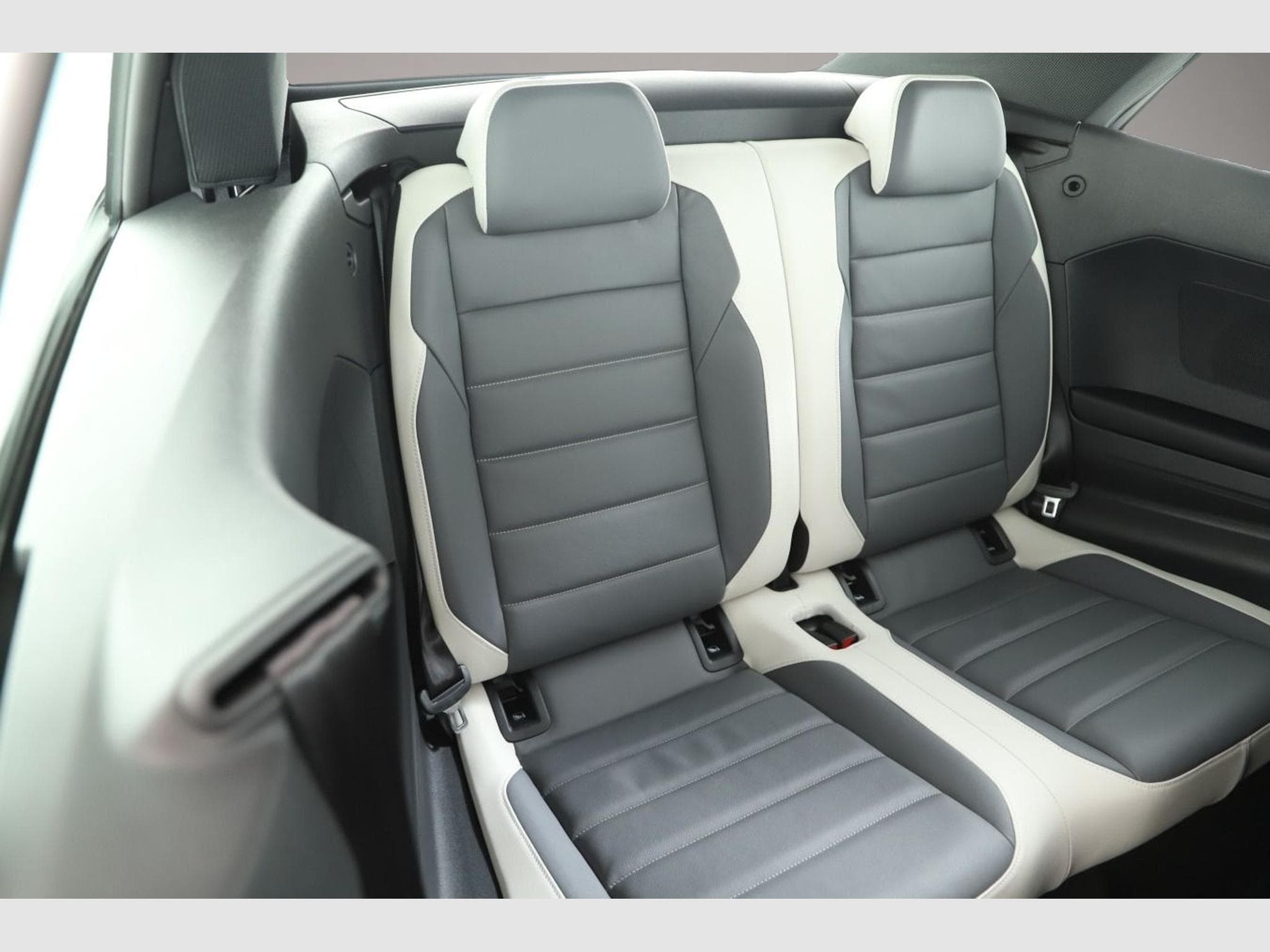VW T-Roc (2023) - Photo 7