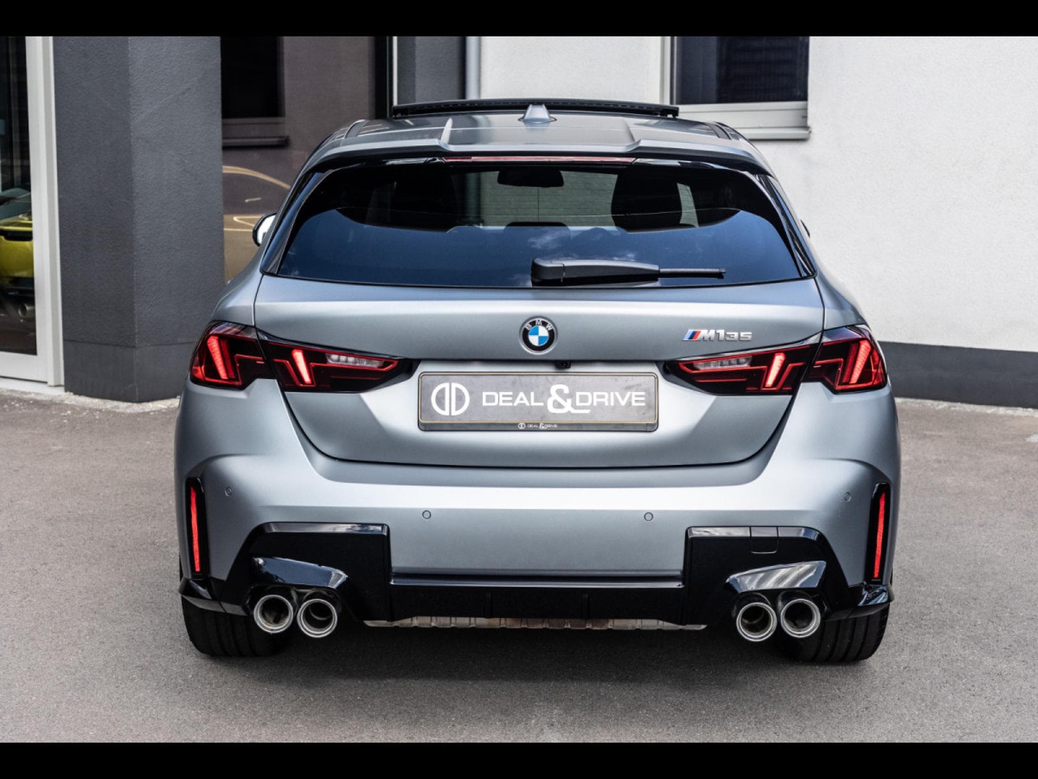 BMW M135 i XDRIVE (F70) - FACELIFT - FROZEN PURE GREY METALLIC (2025) - Photo 6