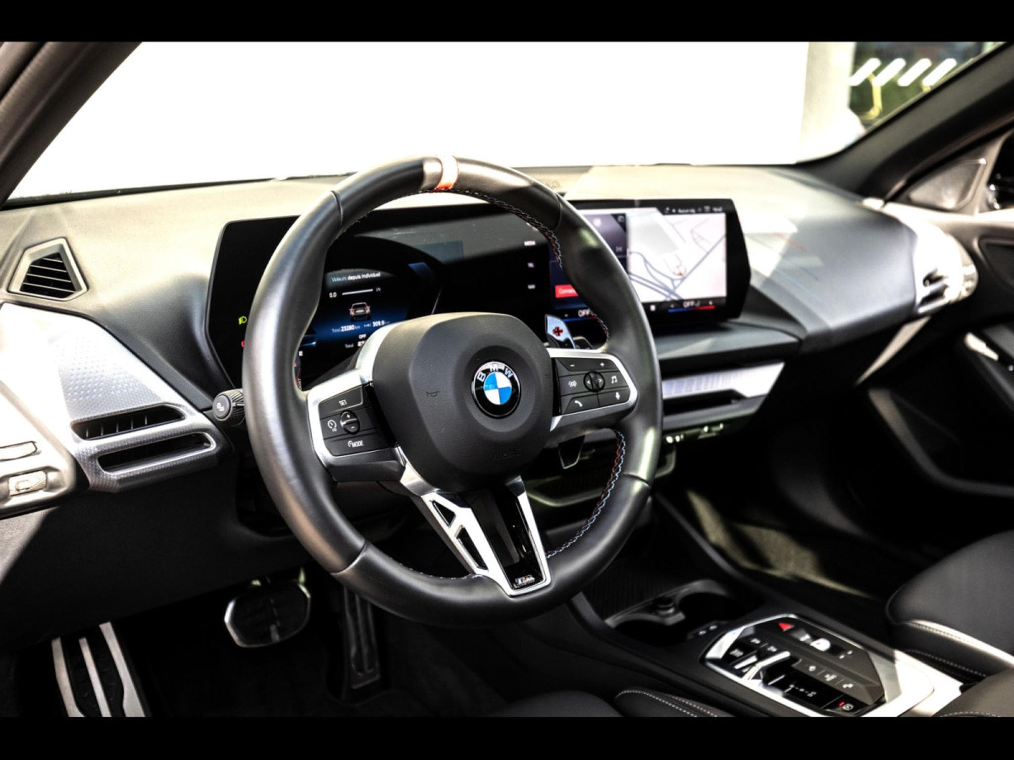 BMW M135 i XDRIVE (F70) - FACELIFT - FROZEN PURE GREY METALLIC (2025) - Photo 12