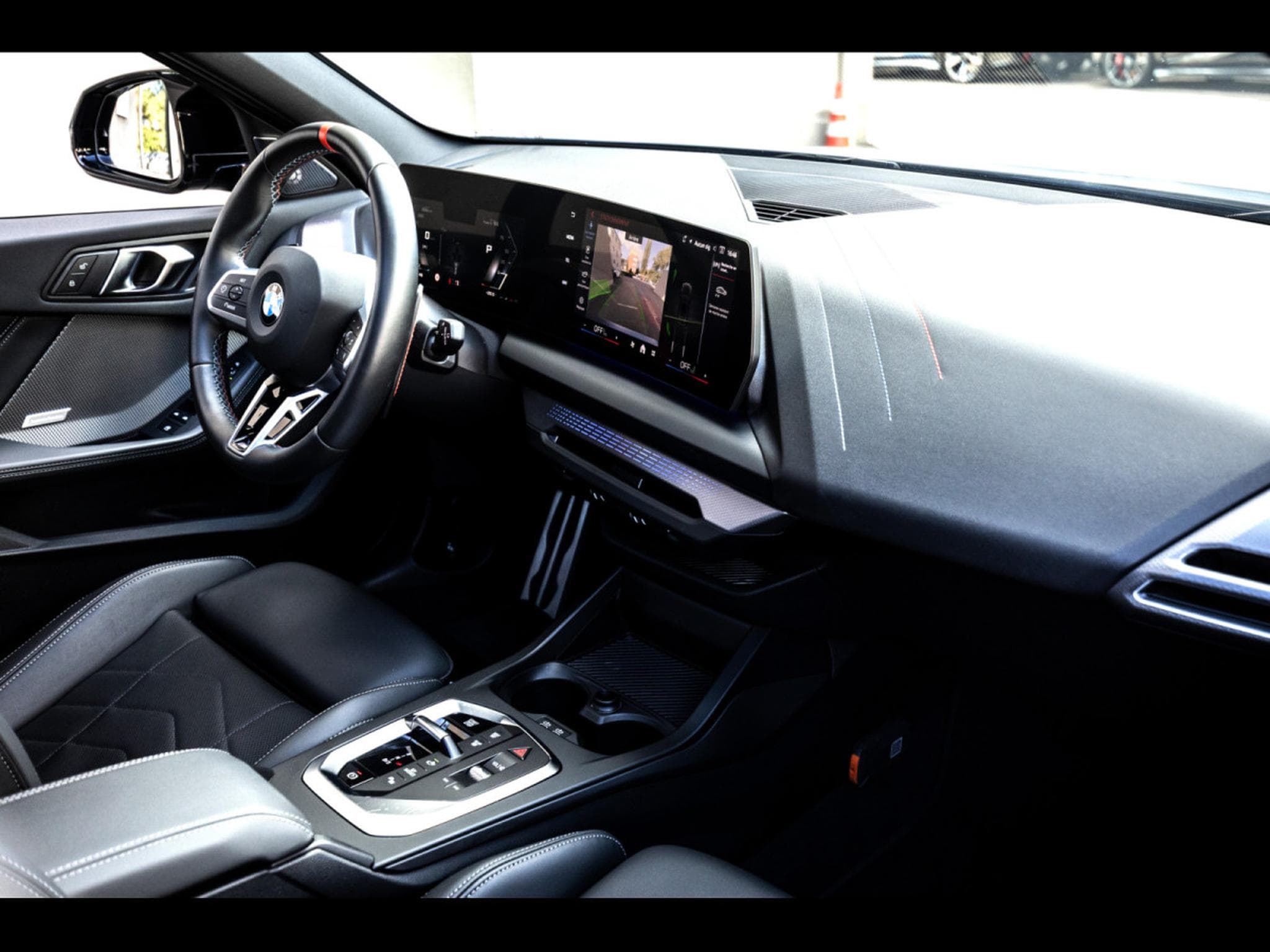 BMW M135 i XDRIVE (F70) - FACELIFT - FROZEN PURE GREY METALLIC (2025) - Photo 18