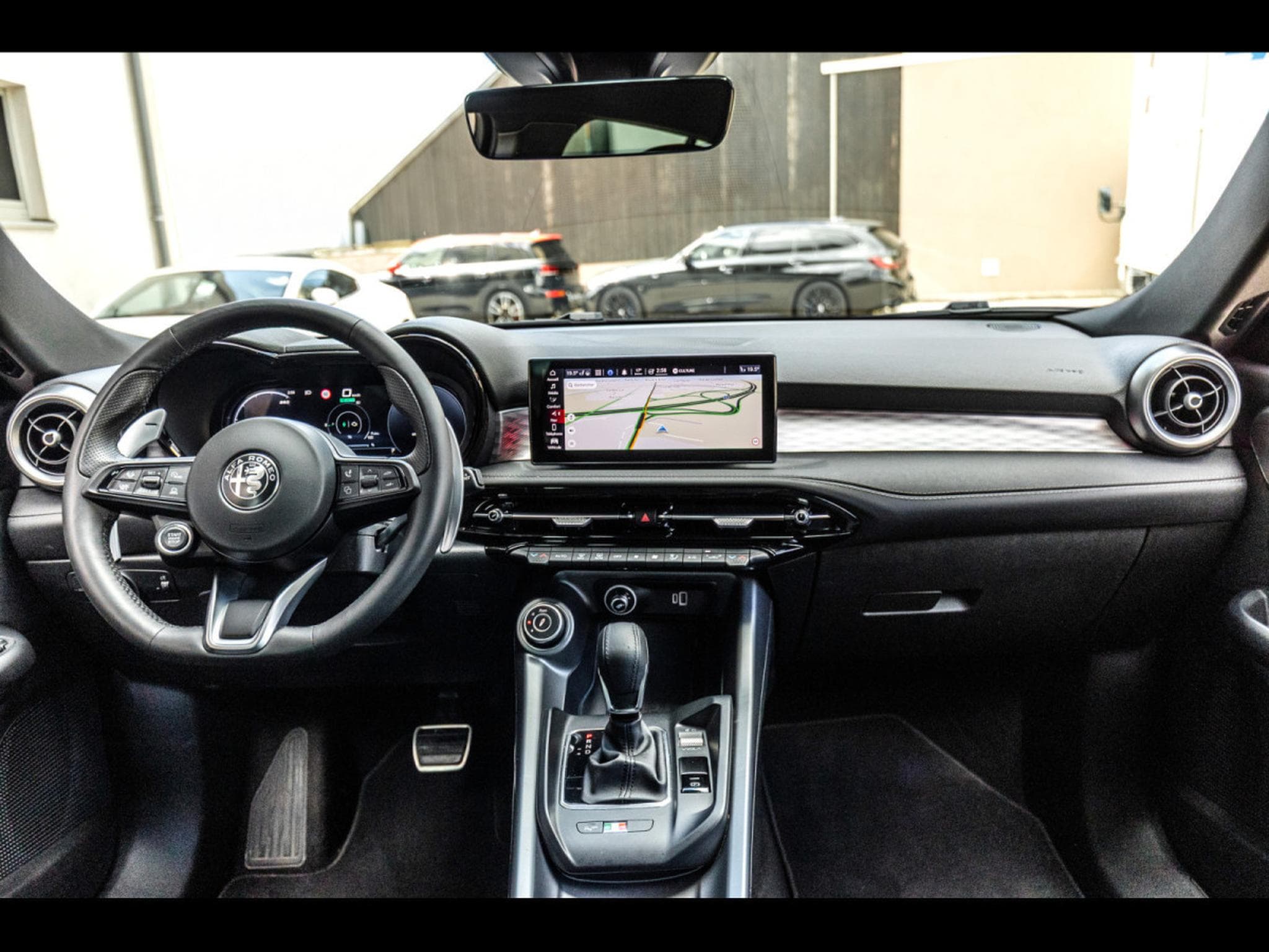 Alfa-Romeo Tonale VELOCE 1.5 MILD-HYBRID TCT - ROSSO ALFA (2023) - Photo 15