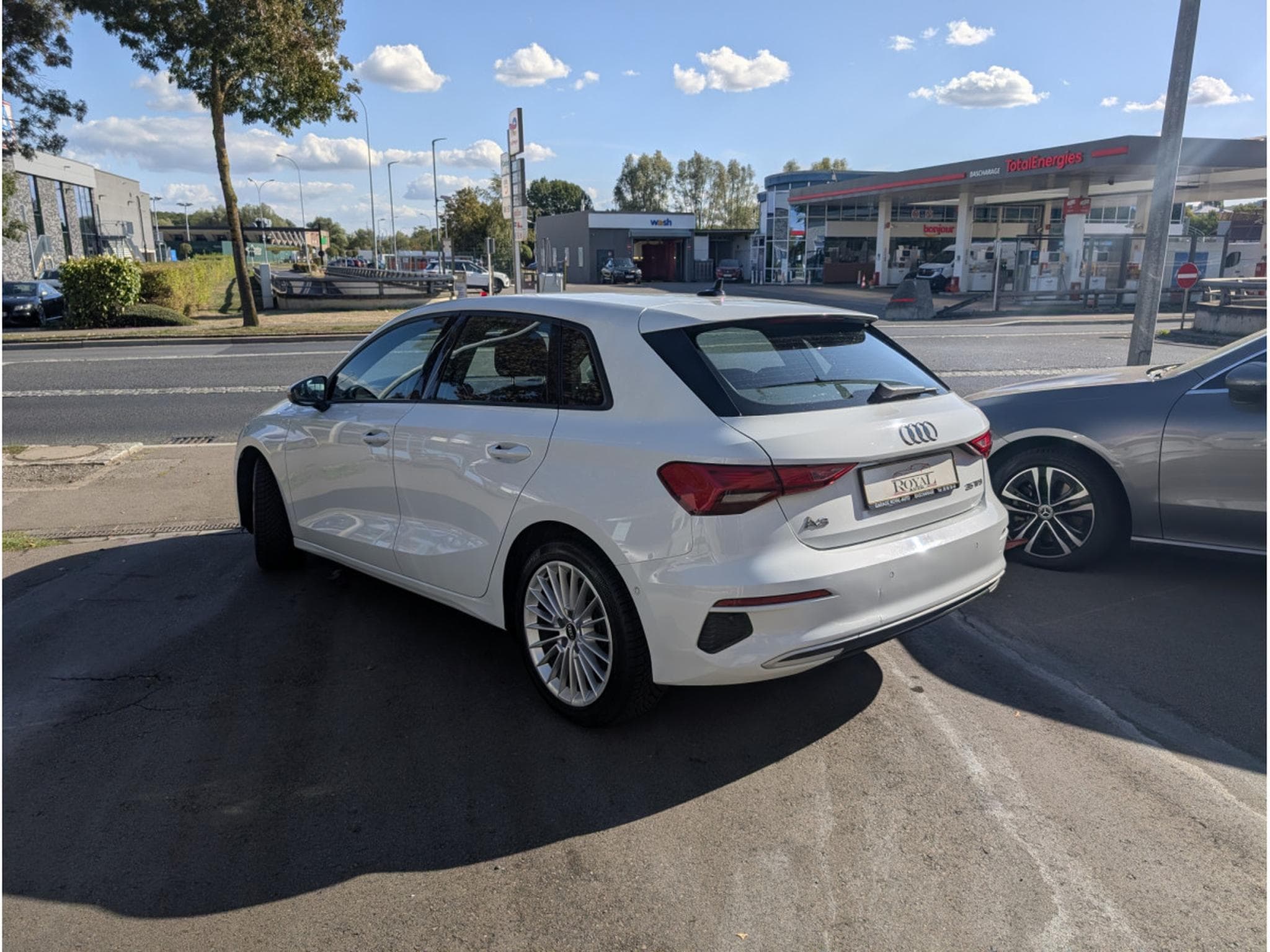 Audi A3 35 TFSI 150 S-TRONIC (2021) - Photo 2