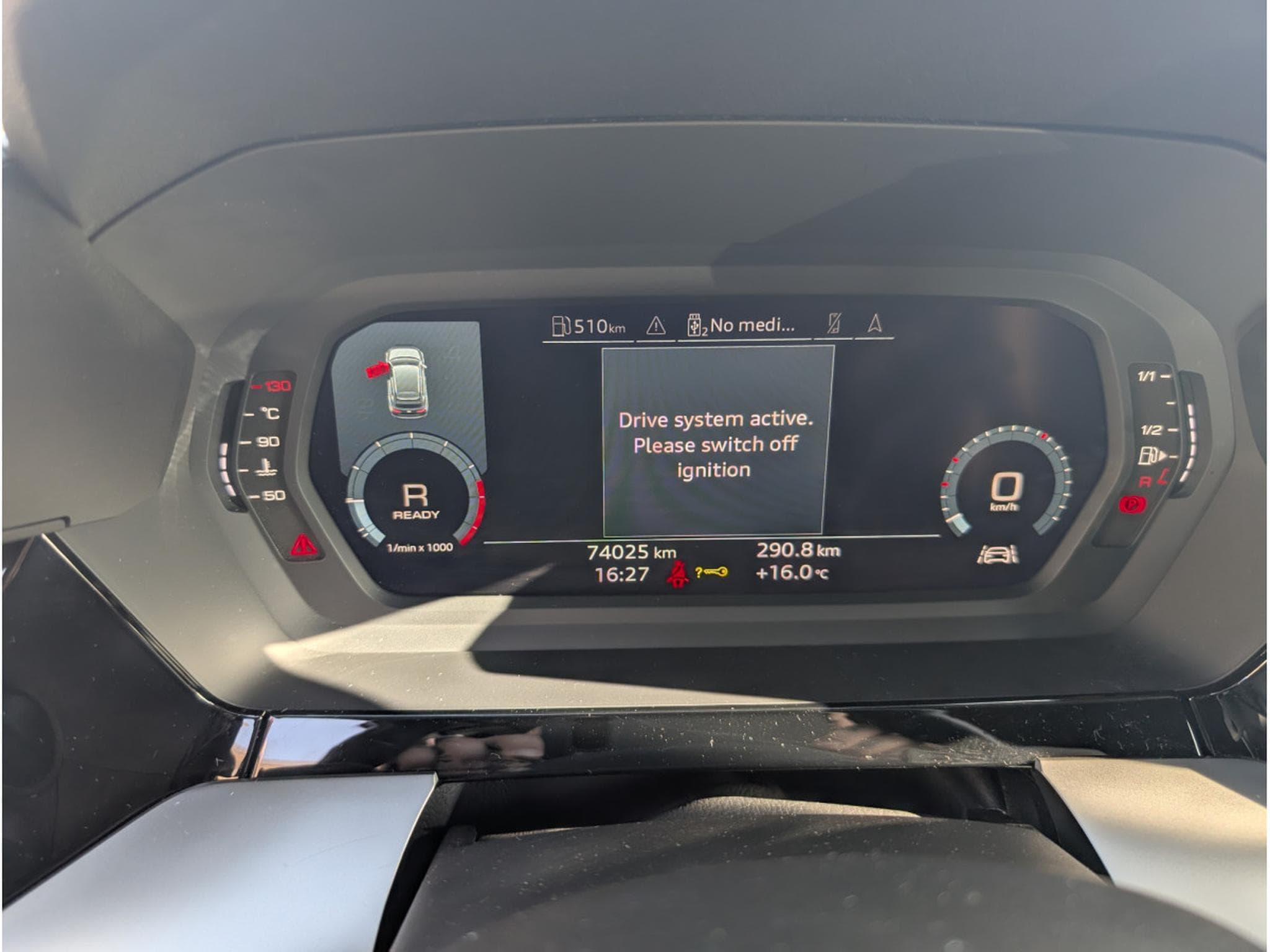 Audi A3 35 TFSI 150 S-TRONIC (2021) - Photo 16
