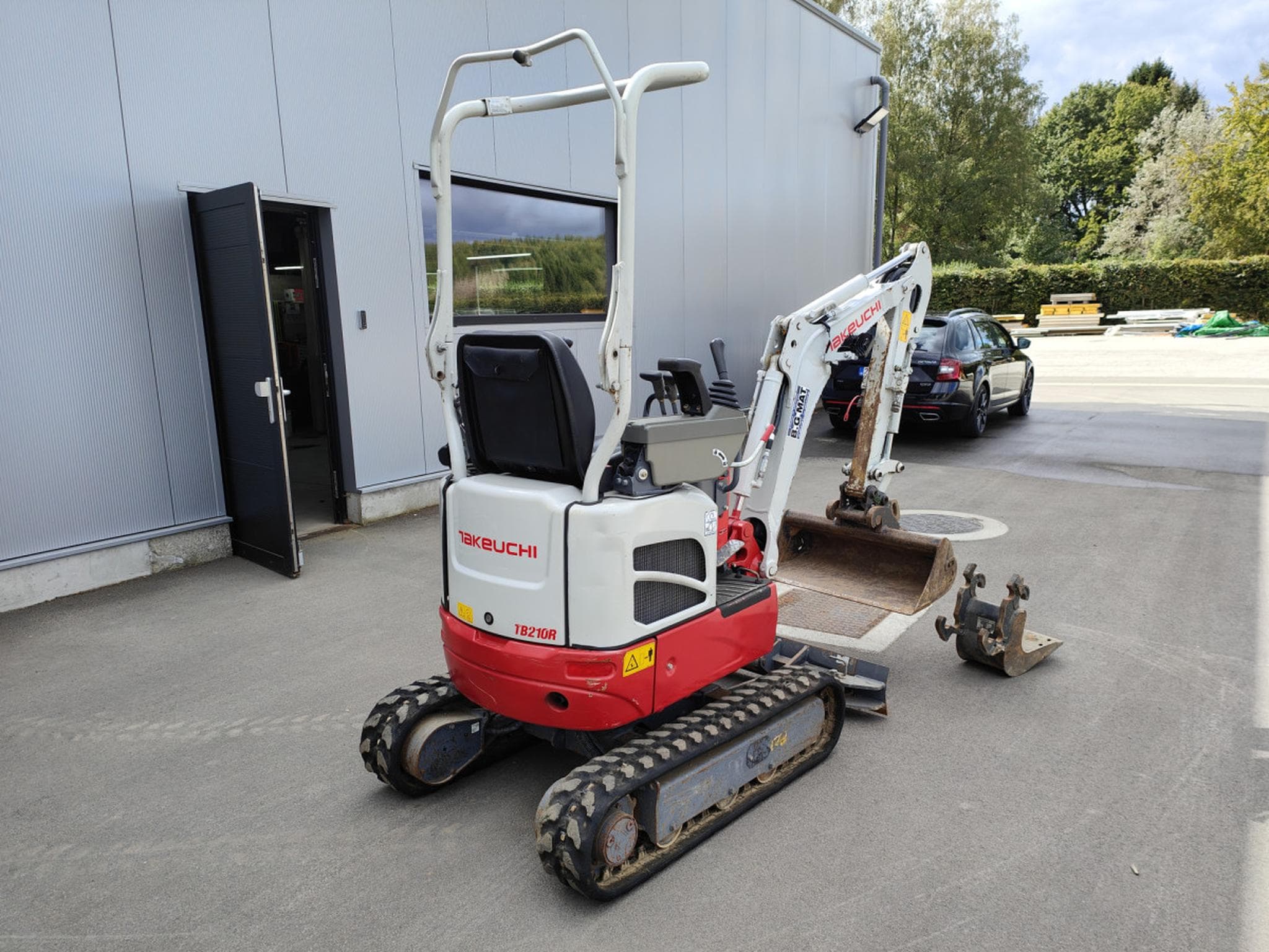 Takeuchi TB210R 645 heures - 3 godets - fonctionne parfaitement 15000€ HTVA (2019) - Photo 3