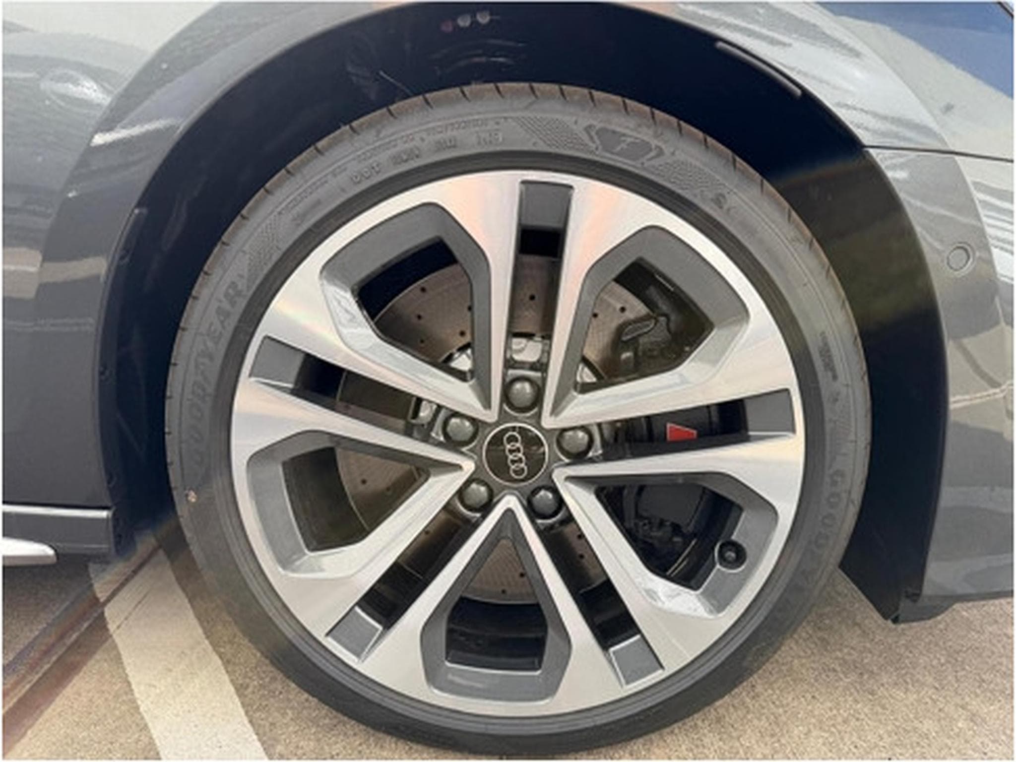 Audi S3 Sportback 2.0 TFSI Quattro S-Tronic ACC CAM NEUVE (2026) - Photo 4