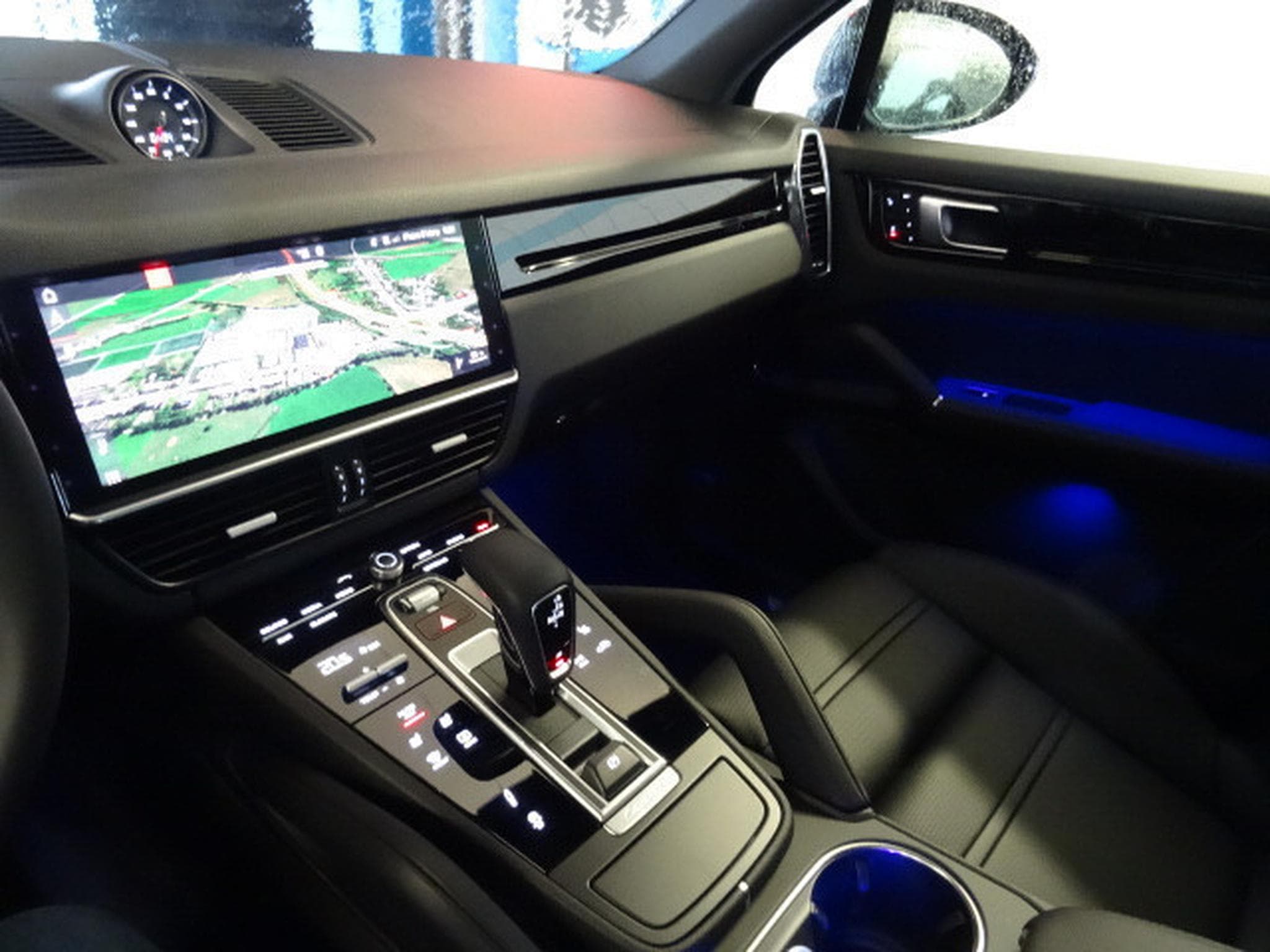 Porsche Cayenne S (2018) - Photo 13