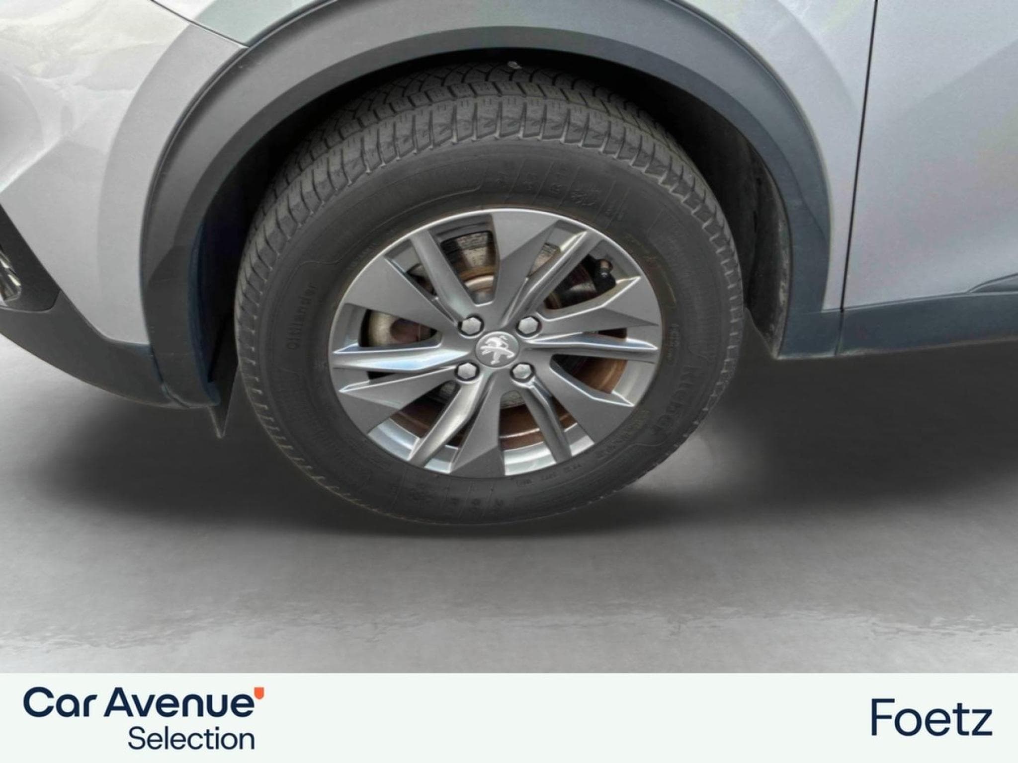 PEUGEOT 2008 e-2008 136ch Active (2021) - Photo 3