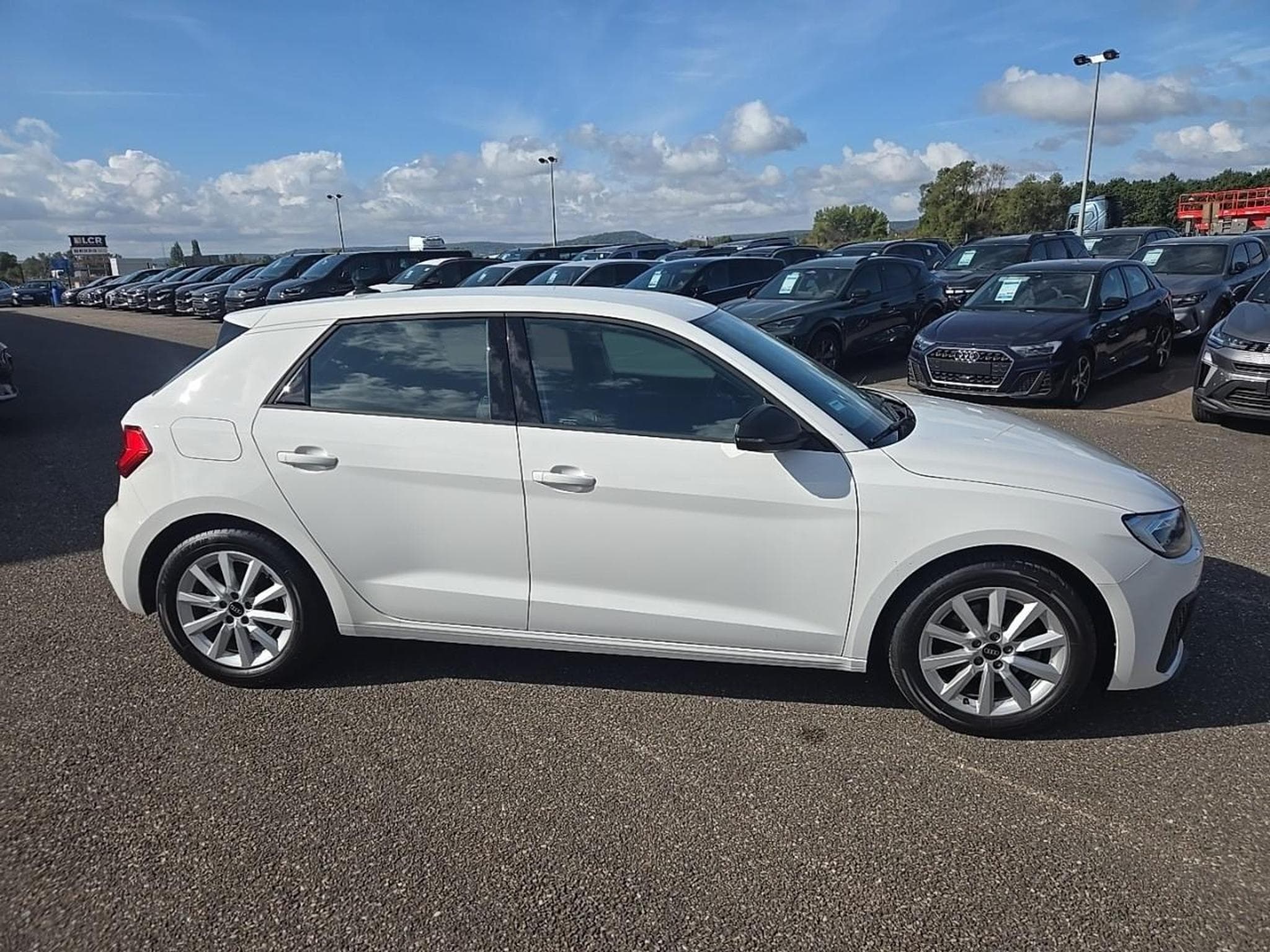 Audi A1 30 TFSI 110 DESIGN (2022) - Photo 4