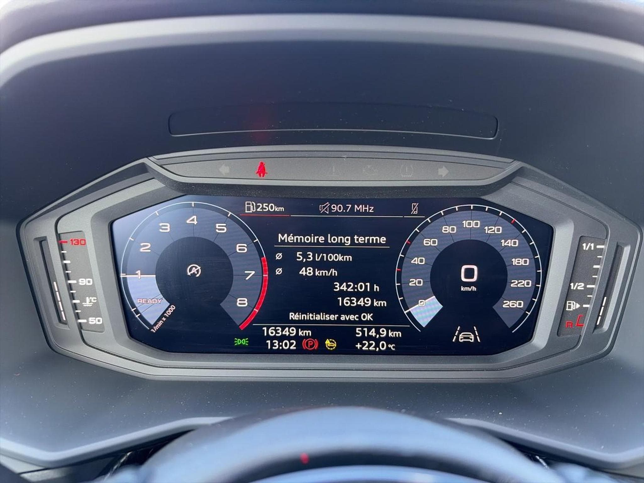 Audi A1 30 TFSI 110 DESIGN (2023) - Photo 16