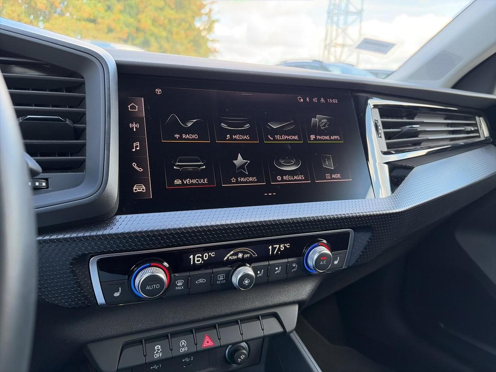 Audi A1 30 TFSI 110 DESIGN (2023) - Photo 18