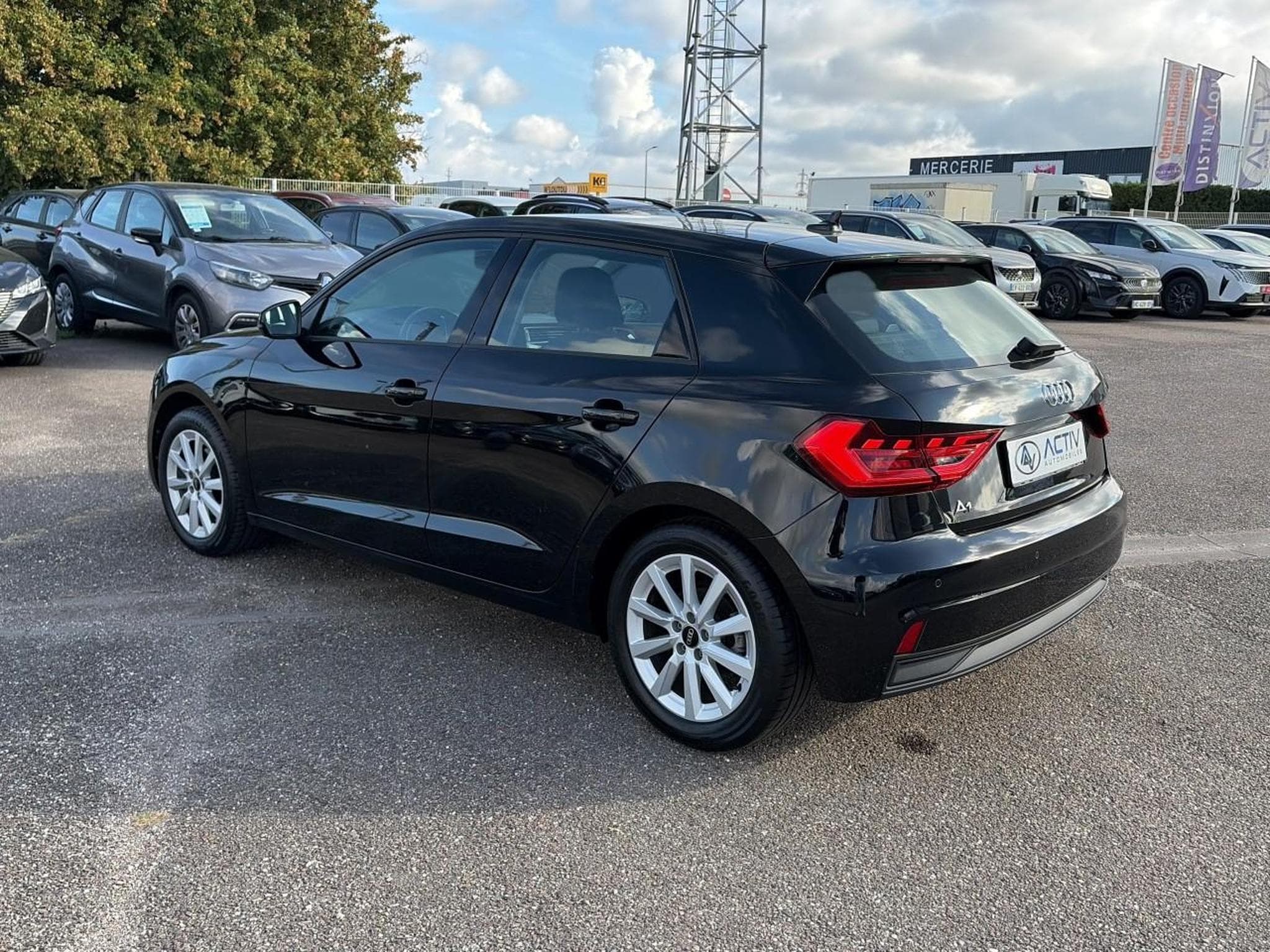 Audi A1 30 TFSI 110 DESIGN (2023) - Photo 7