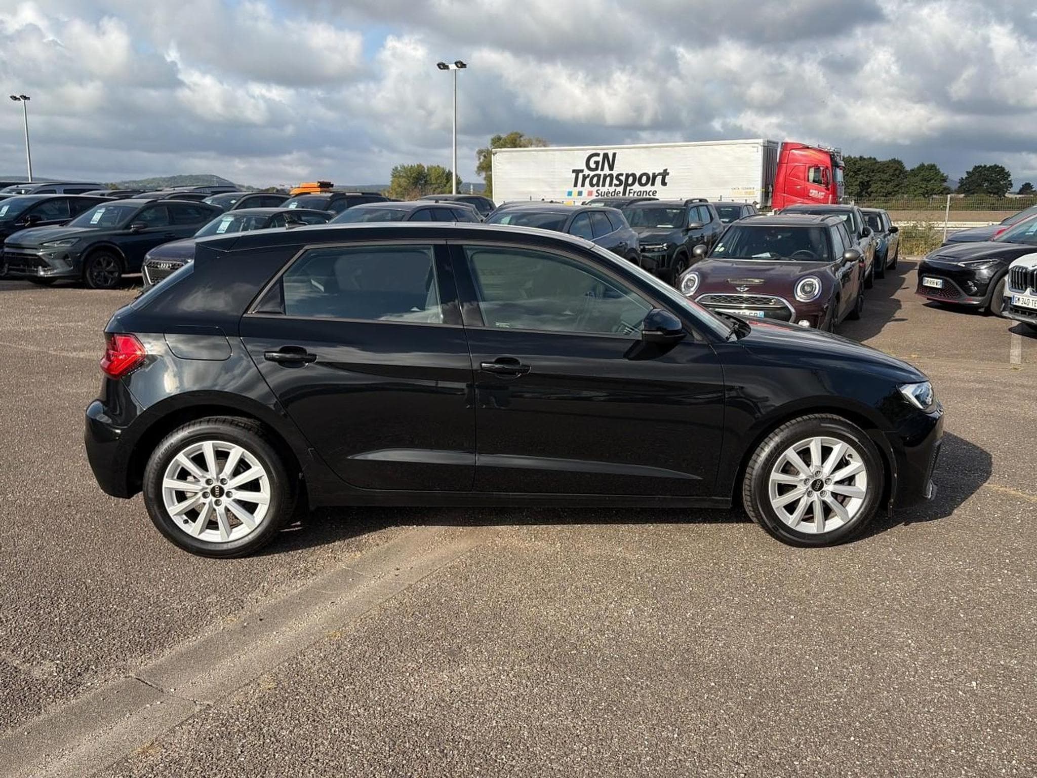 Audi A1 30 TFSI 110 DESIGN (2023) - Photo 4