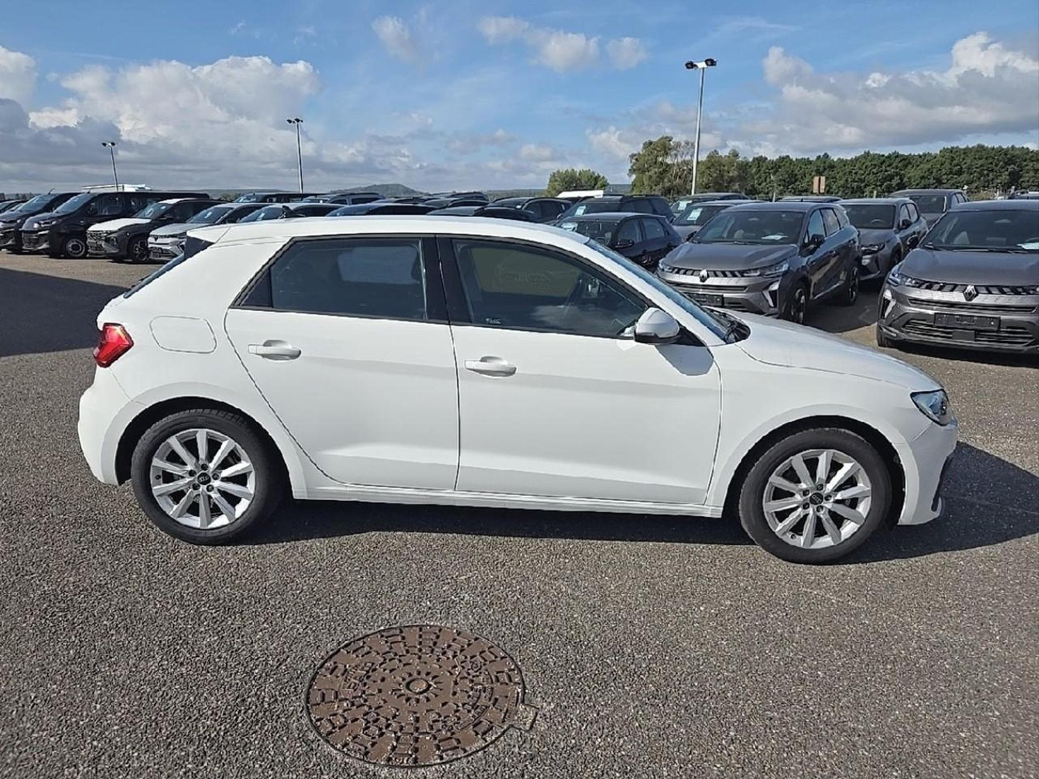 Audi A1 30 TFSI 110 DESIGN (2023) - Photo 4