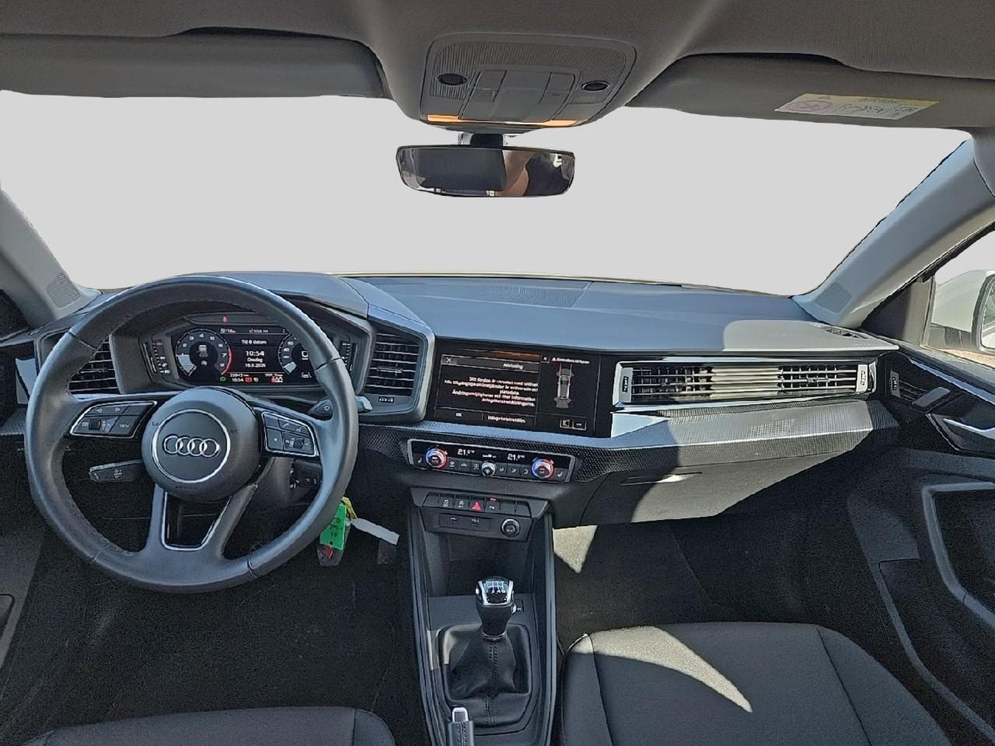 Audi A1 30 TFSI 110 DESIGN (2023) - Photo 10