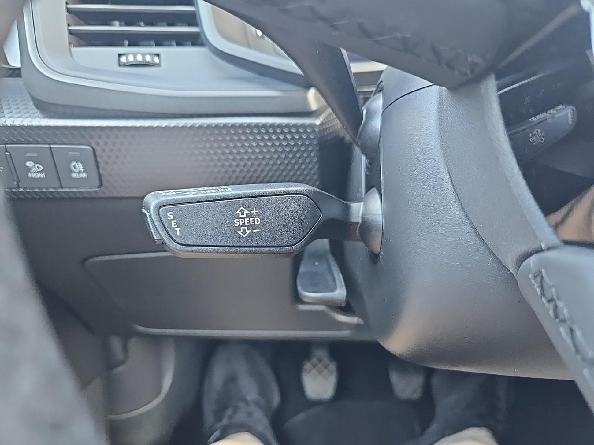 Audi A1 30 TFSI 110 DESIGN (2023) - Photo 17