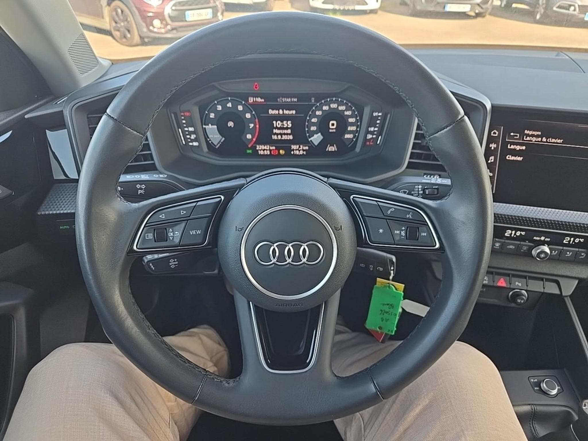 Audi A1 30 TFSI 110 DESIGN (2023) - Photo 15