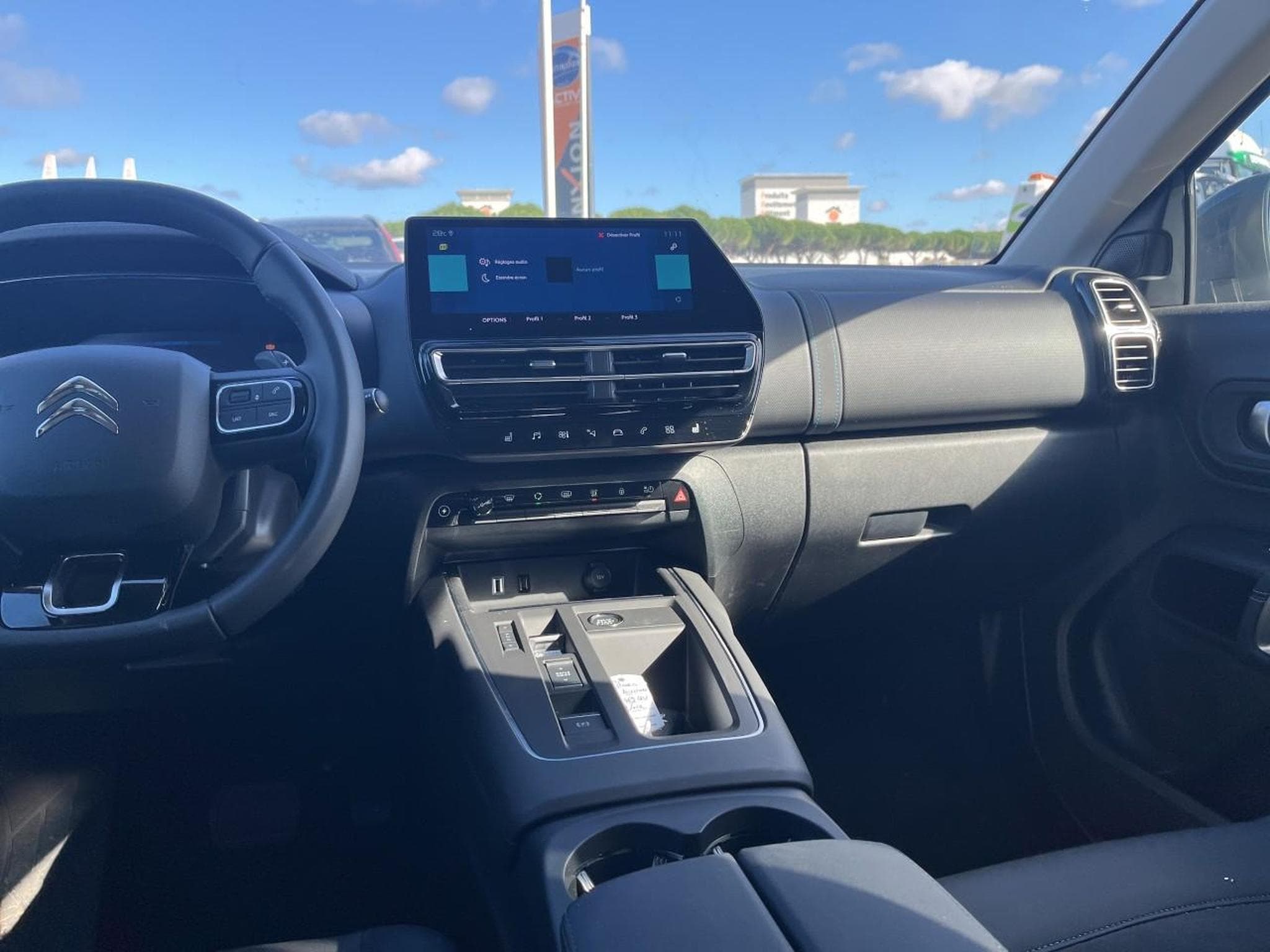 Citroen C5 AIRCROSS 1.6 HYBRIDE RECHARGEABLE 225 MAX BOITE AUTOMATIQUE (2024) - Photo 18