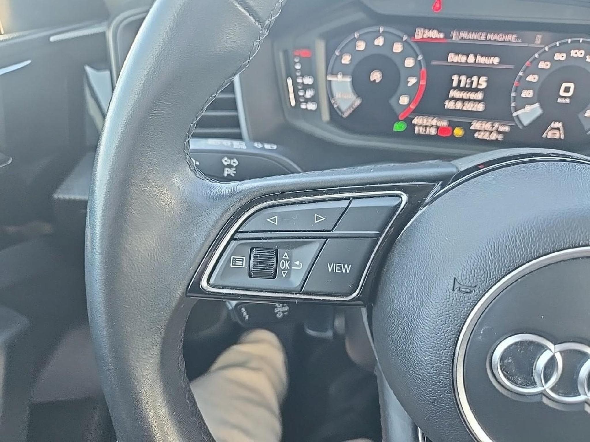 Audi A1 30 TFSI 110 DESIGN (2023) - Photo 20