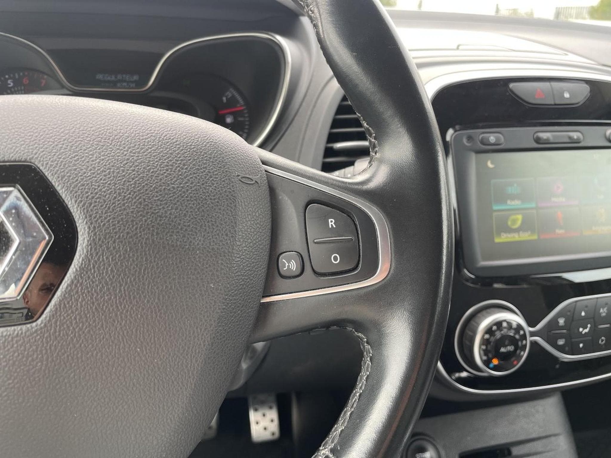 Renault CAPTUR 1.3 TCE 150 FAP INTENS (2019) - Photo 13