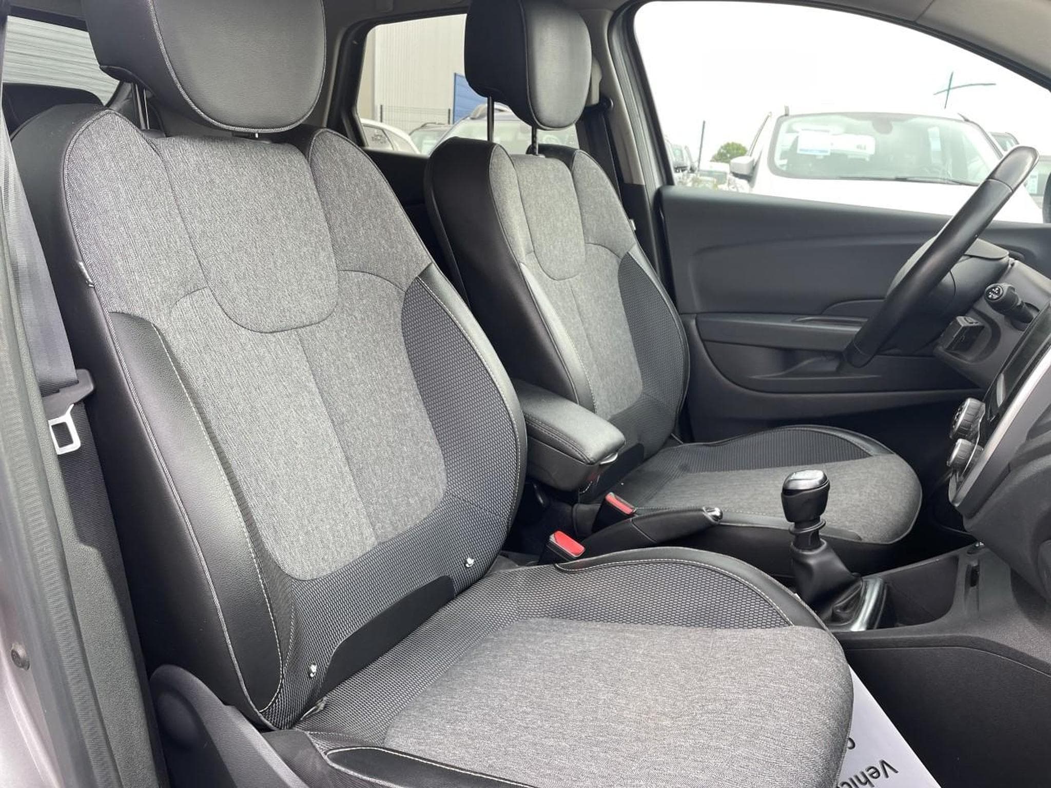 Renault CAPTUR 1.3 TCE 150 FAP INTENS (2019) - Photo 14