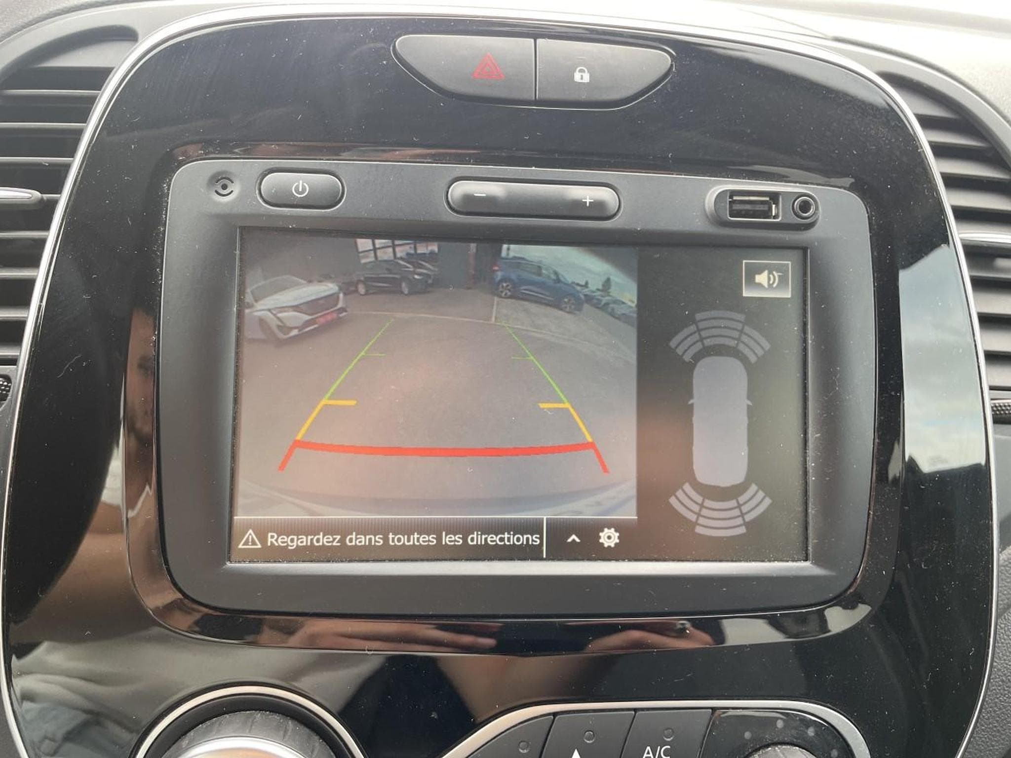 Renault CAPTUR 1.3 TCE 150 FAP INTENS (2019) - Photo 18
