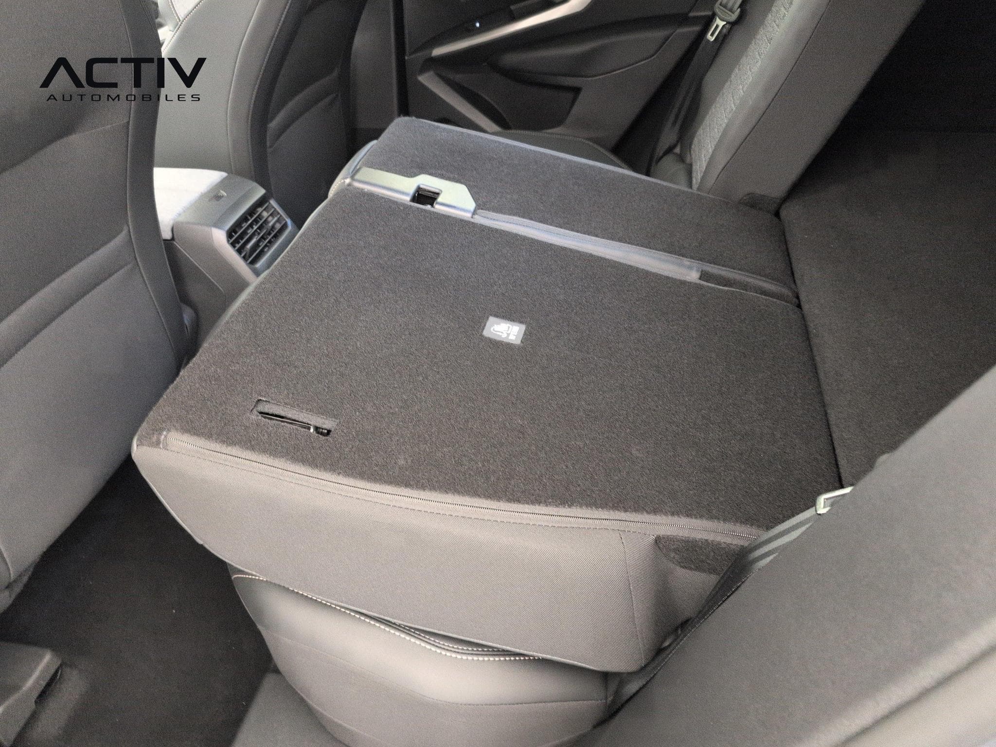 Peugeot 3008 Hybrid 145 e-DCS6 Allure (2025) - Photo 12