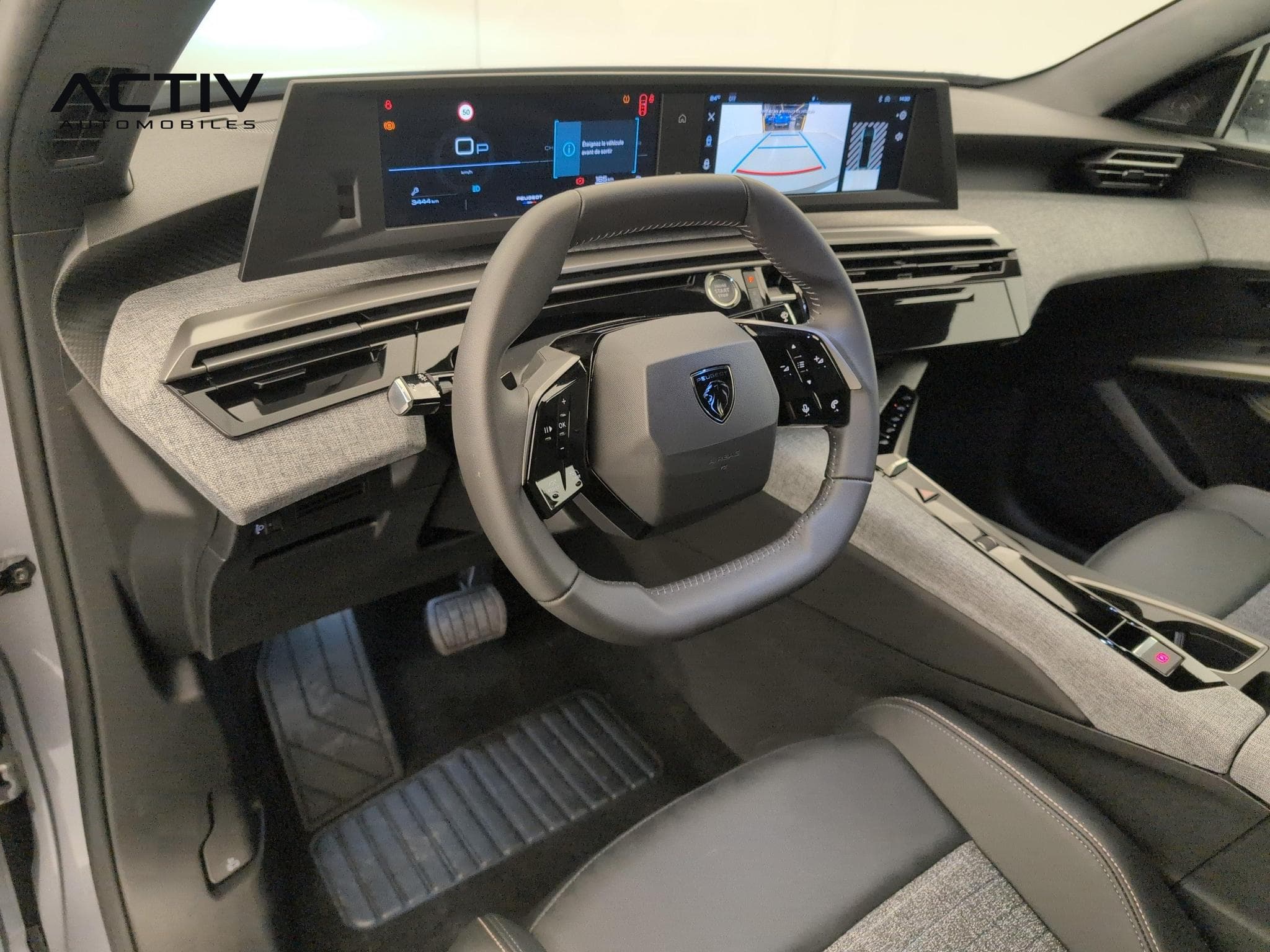 Peugeot 3008 Hybrid 145 e-DCS6 Allure (2025) - Photo 15