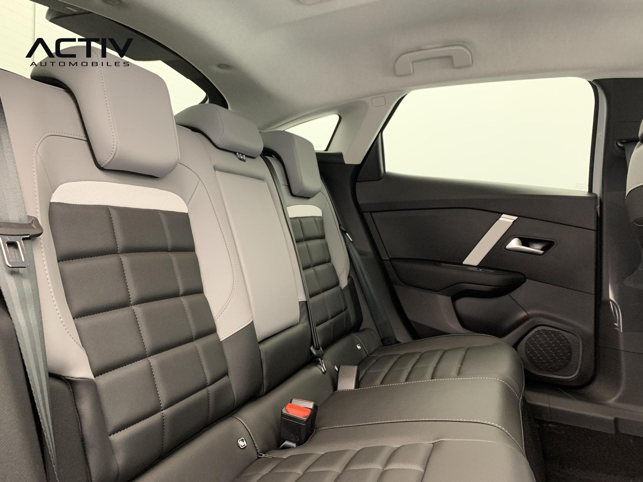Citroën C4 PureTech 130 EAT8 Max (2025) - Photo 10