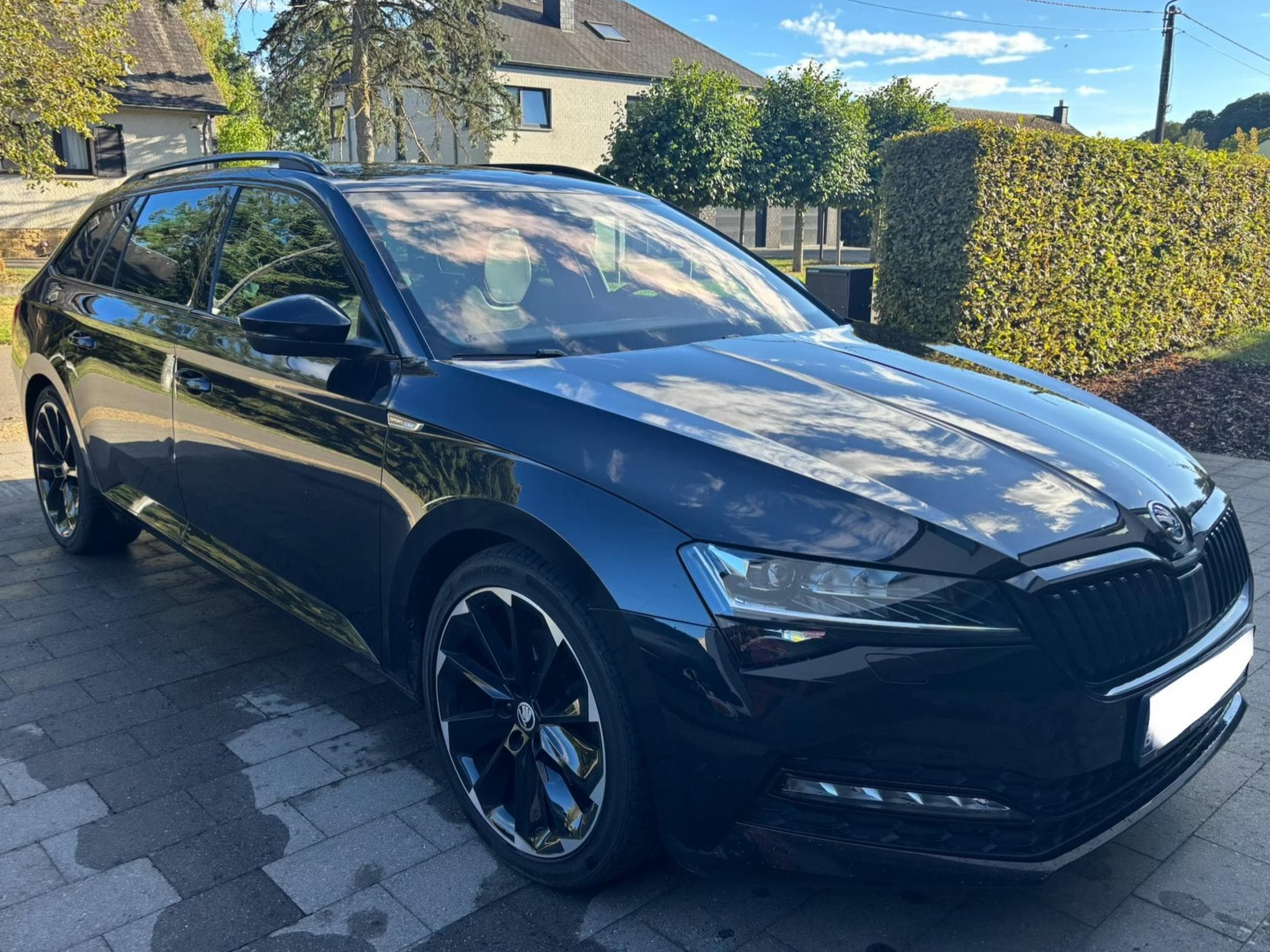 Skoda Superb Sportline 2.0 TDI 150 DSG (2020) - Photo 2
