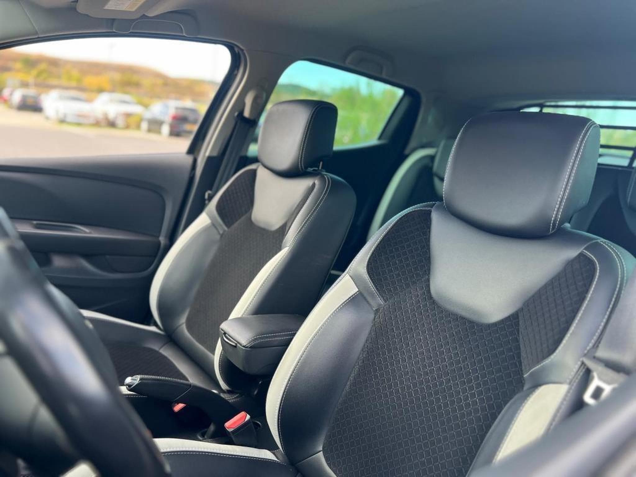 Renault Clio Manuelle / Essence (2017) - Foto 15