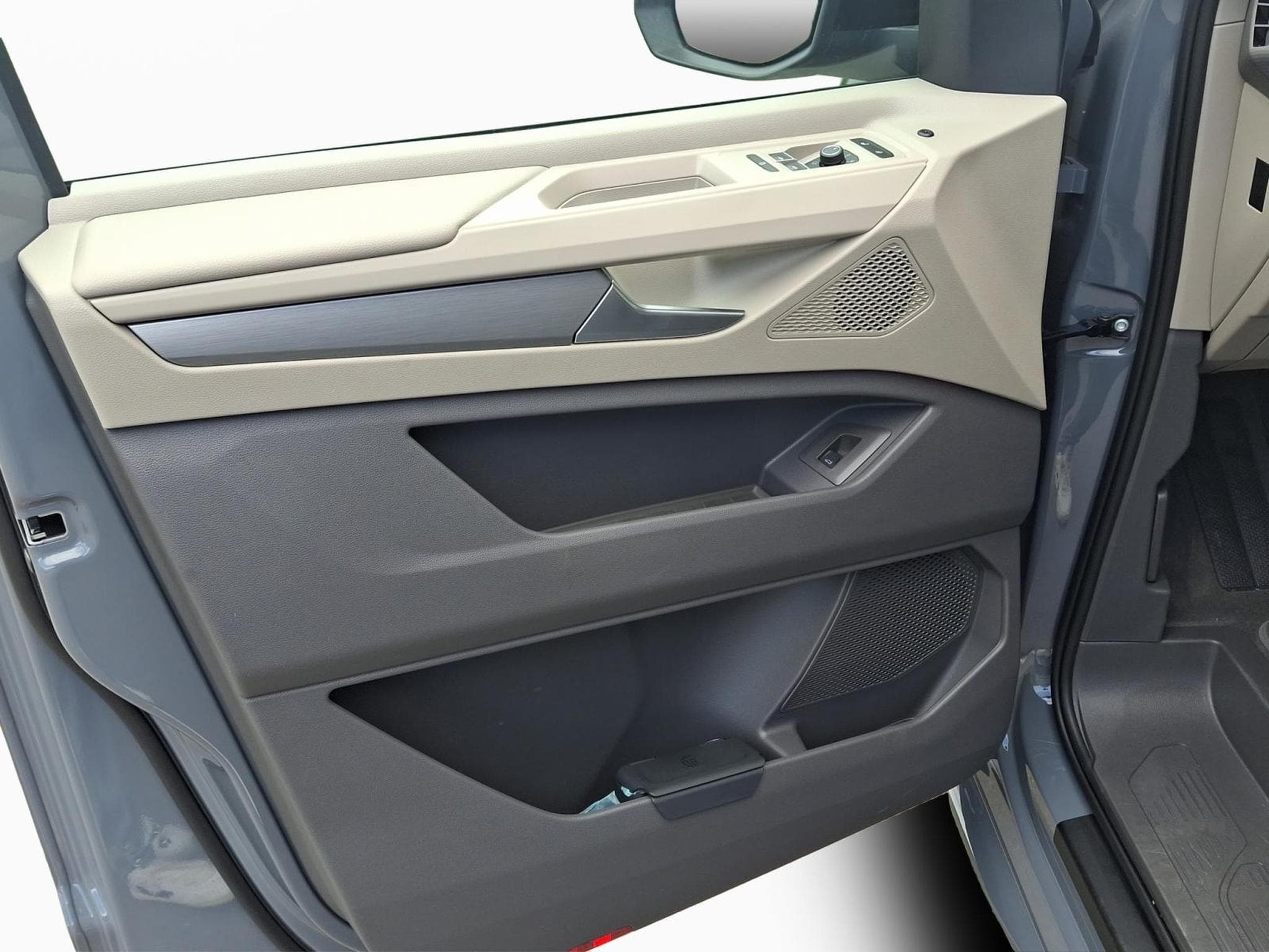 VW Multivan Life (2026) - Foto 16