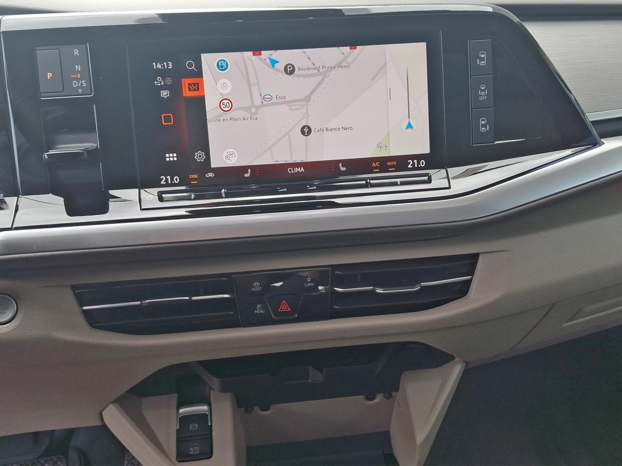 VW Multivan Life (2026) - Foto 15